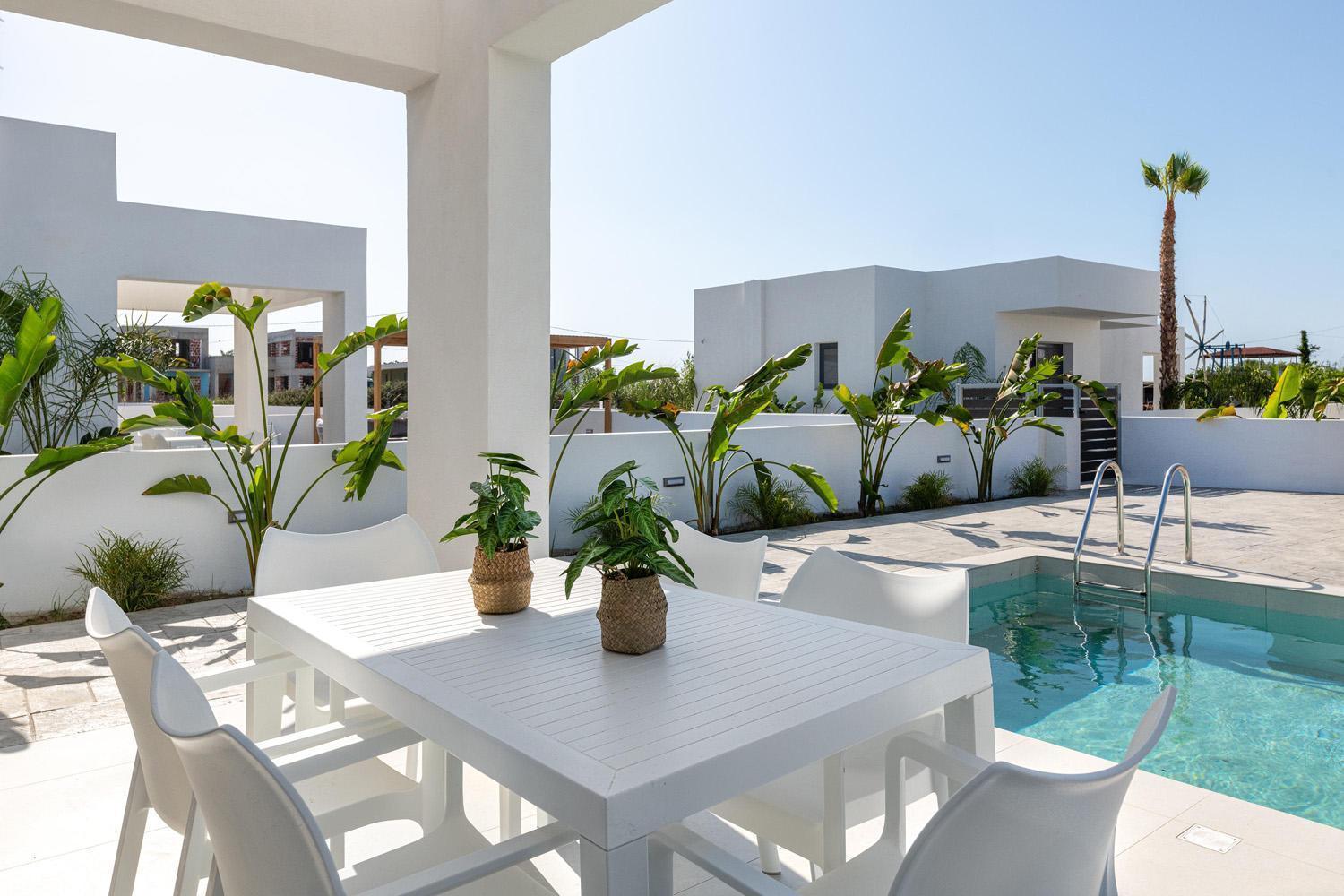 Villa Salty Sun 2 *