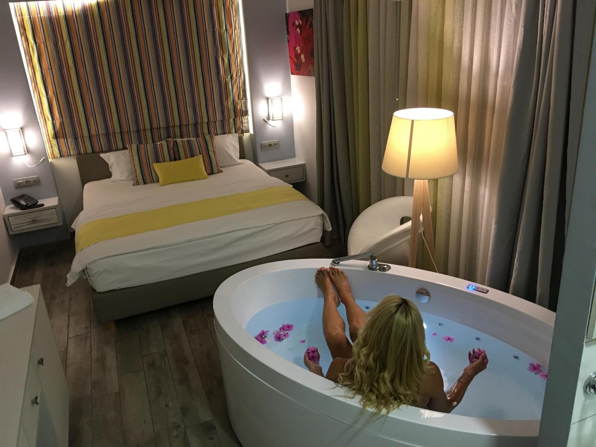 Resort Kyknos & Malia (Crete)