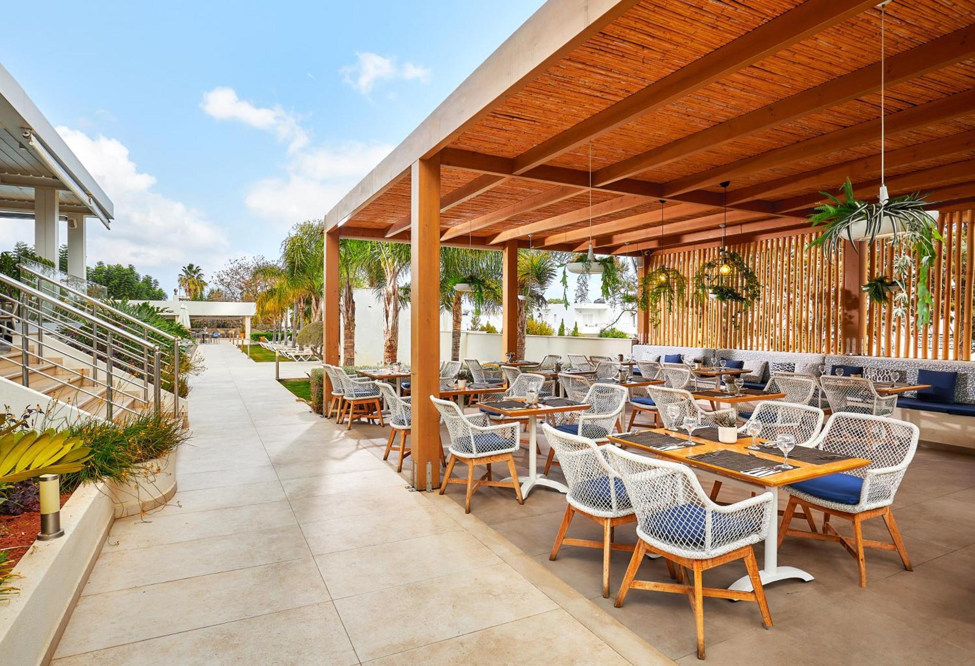 Resort Kyknos &