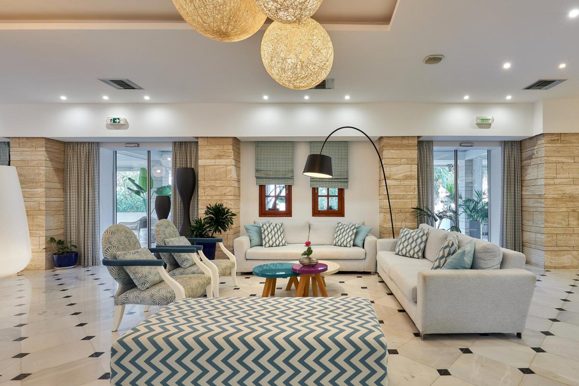 Kyknos & Resort 4*