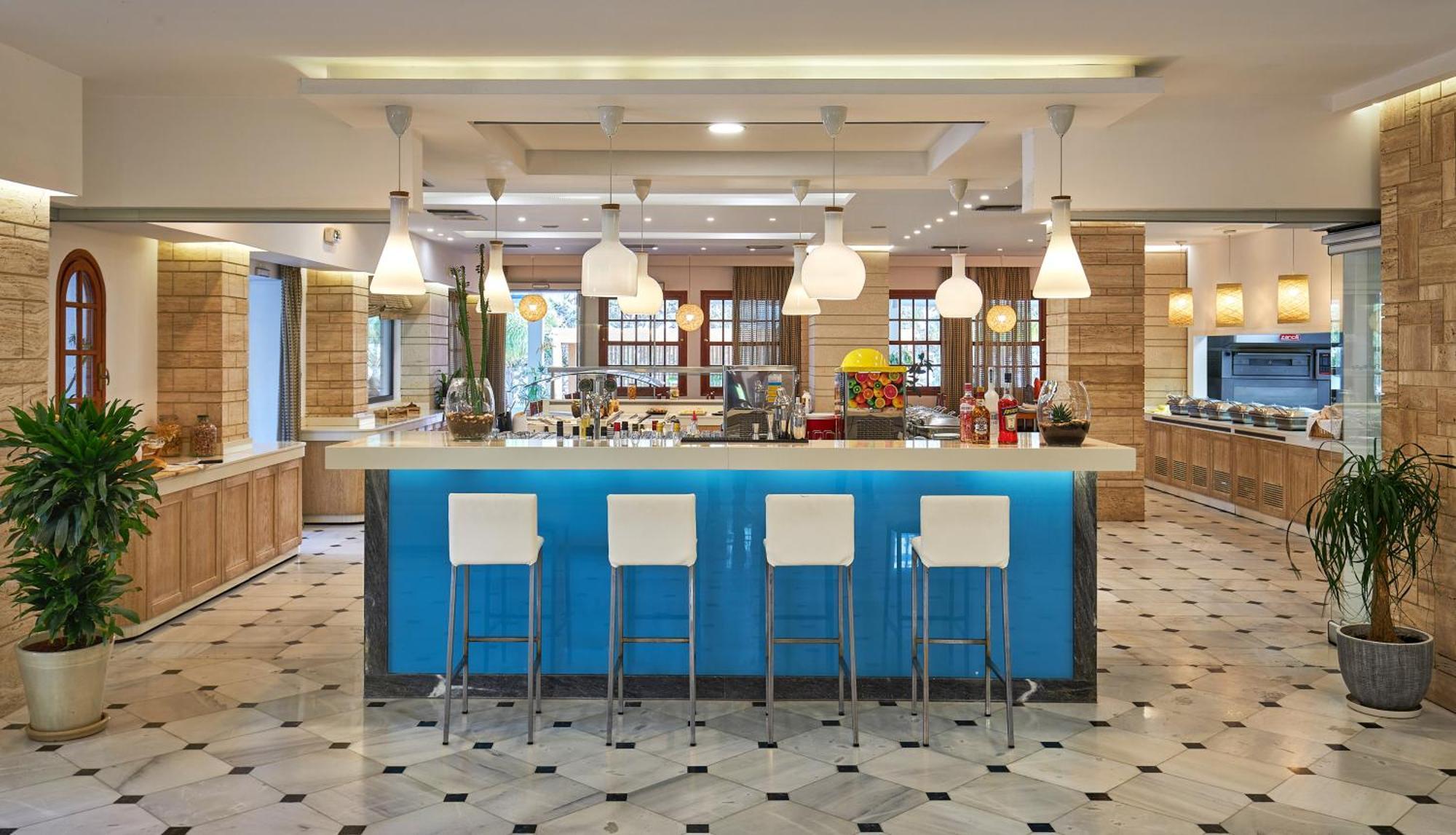 Kyknos & Resort Malia (Crete)