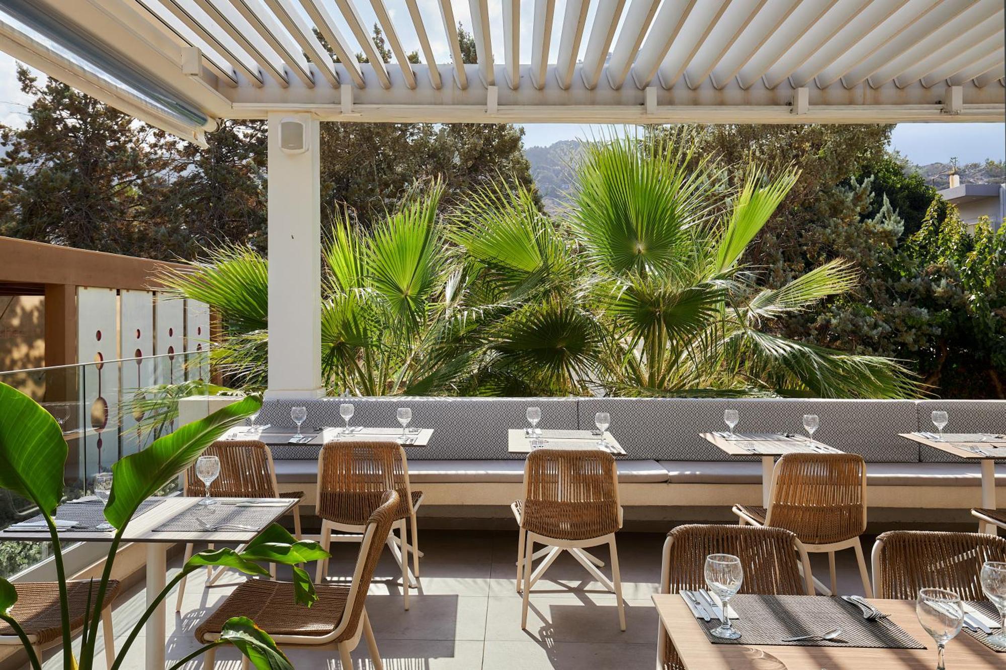Kyknos & Resort 4*