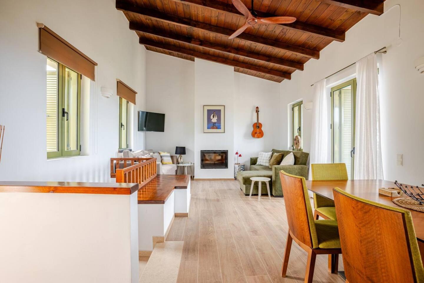 Villa Anthos - Superb Panoramic Sea And Hill Views With Private Pool Gavalochori
