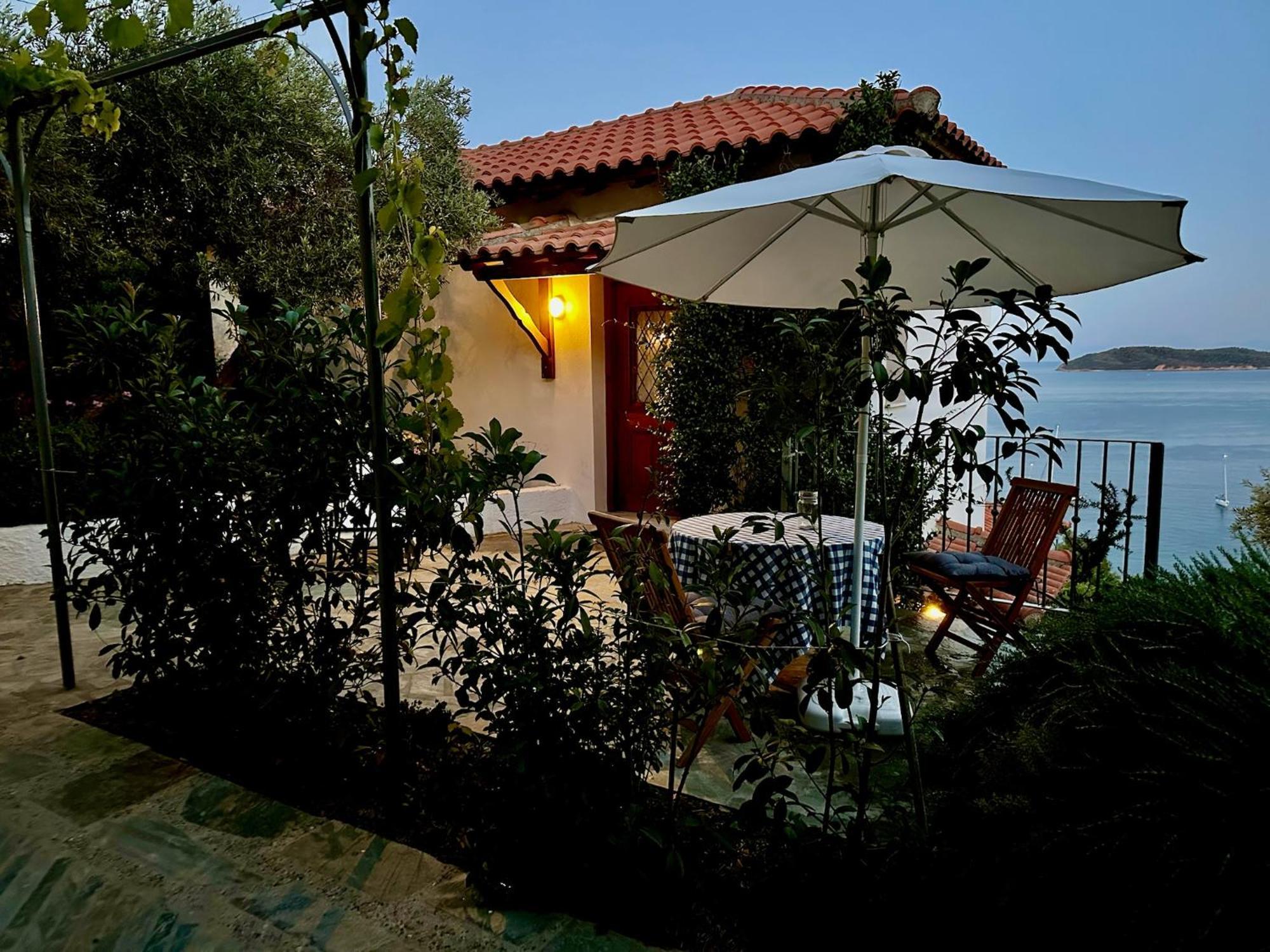 Athena * Megali Ammos (Skiathos)