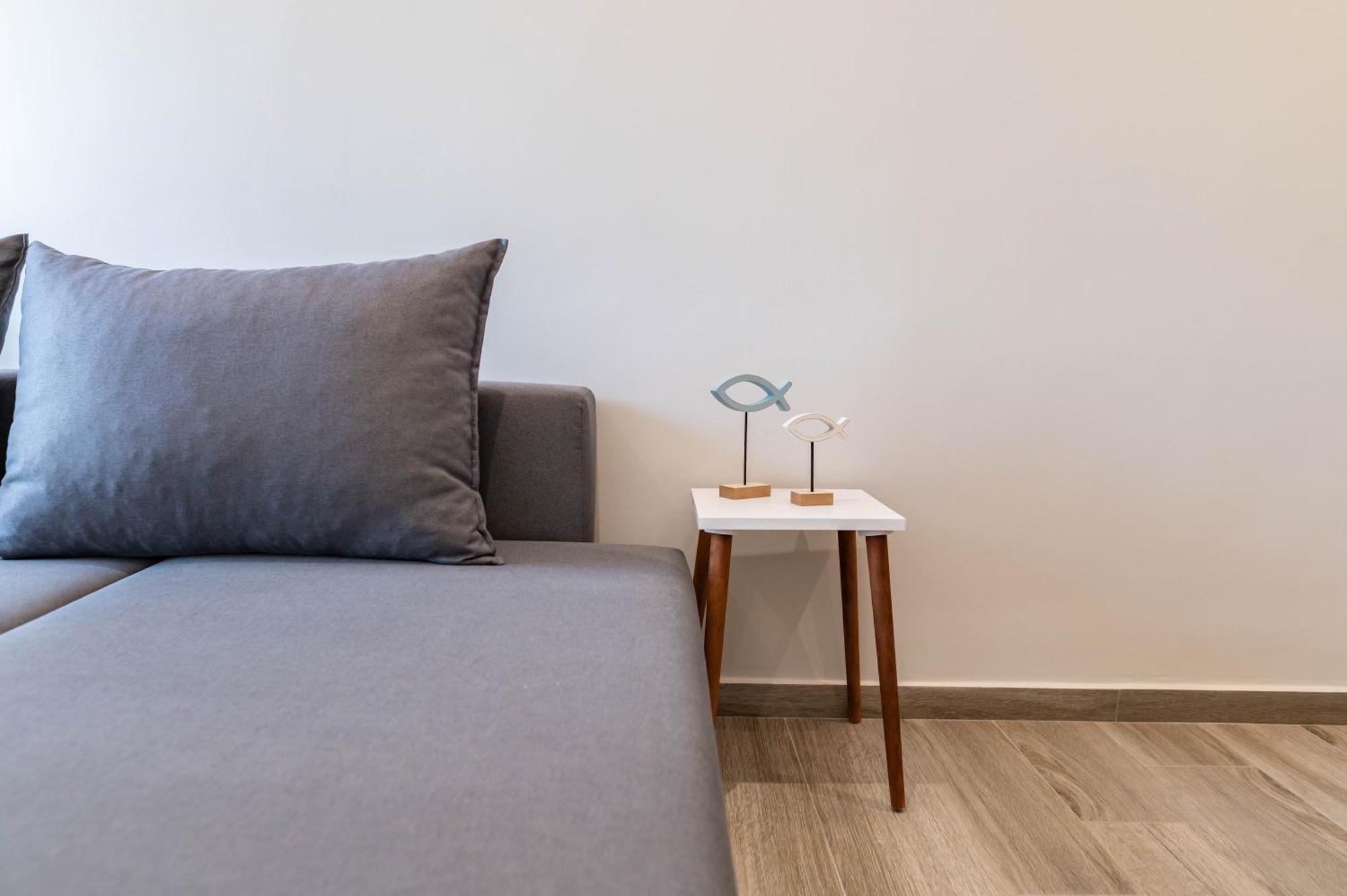 Apartment Oikos Charming Island Retreat