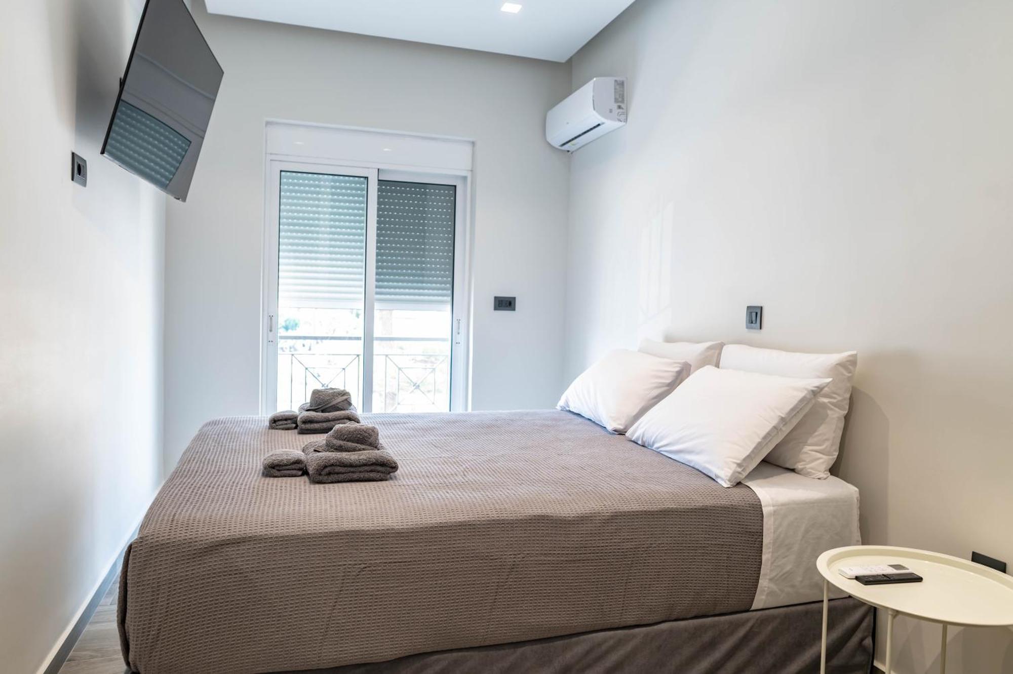 Oikos Charming Island Retreat Apartment Platanion