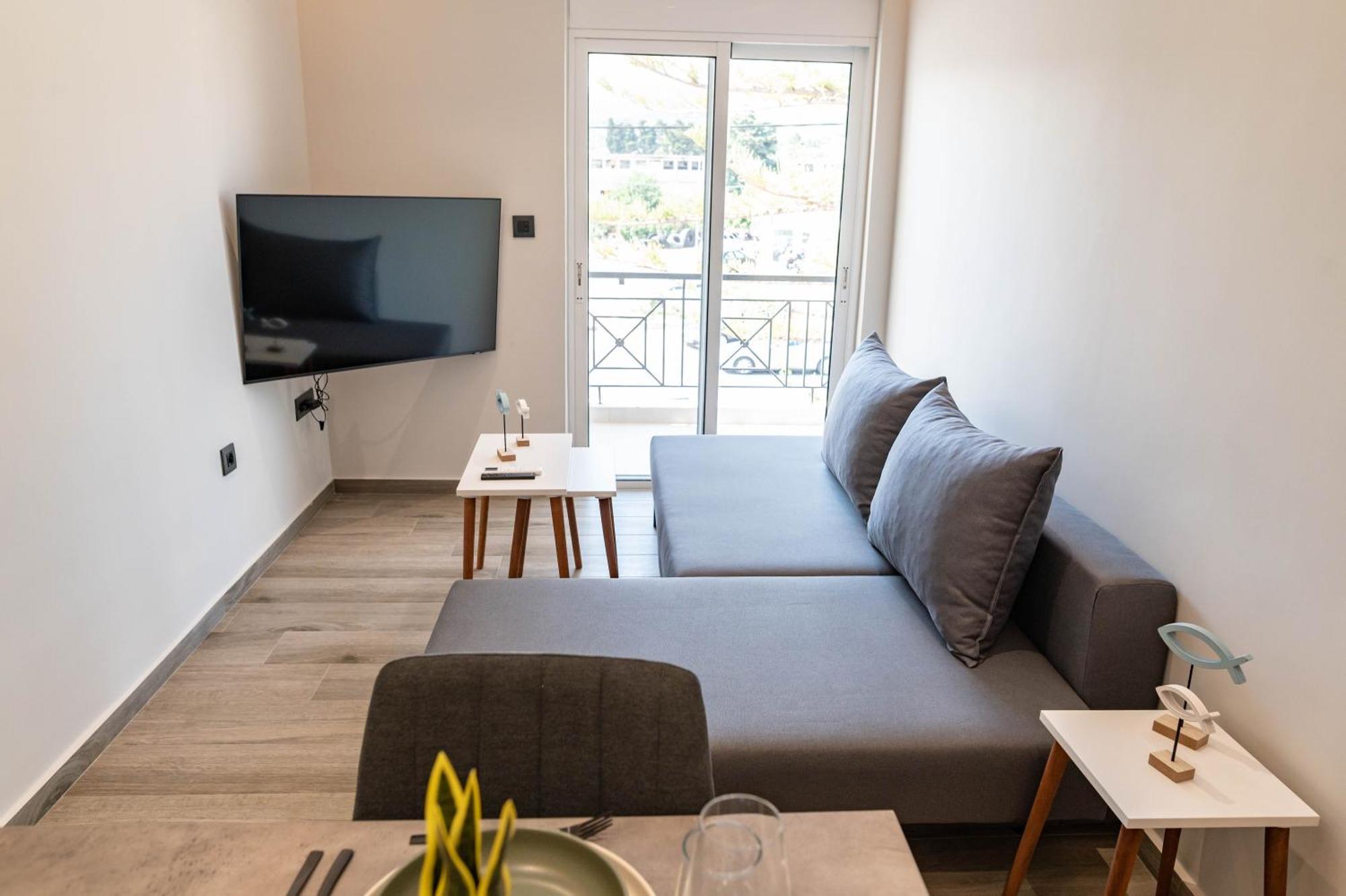 Oikos Charming Island Retreat * Platanion