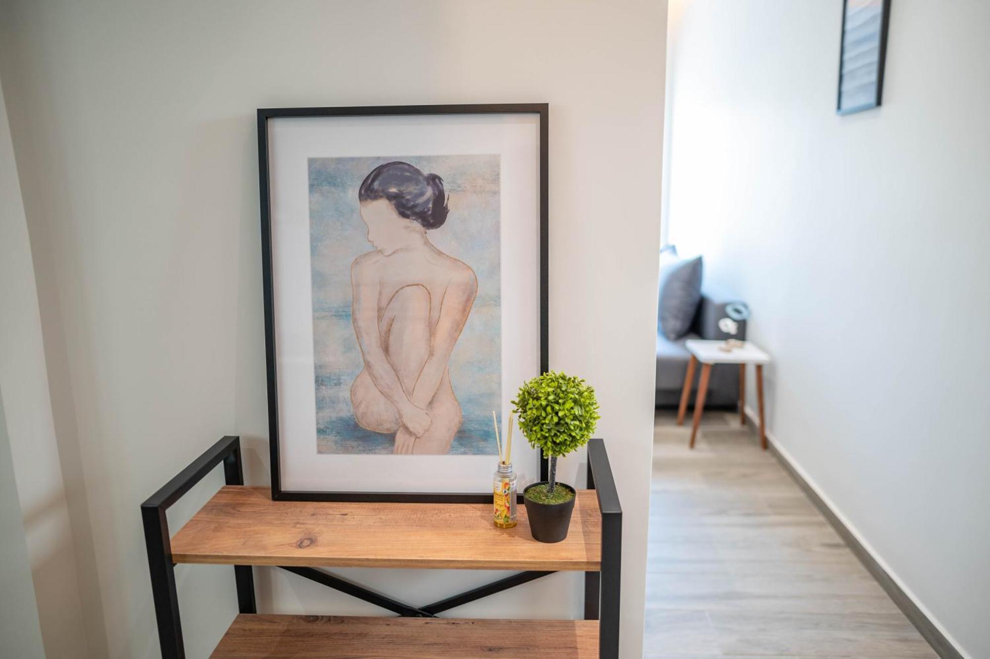 Oikos Charming Island Retreat