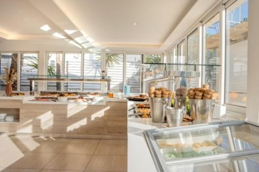 St Constantin Sea & 4*
