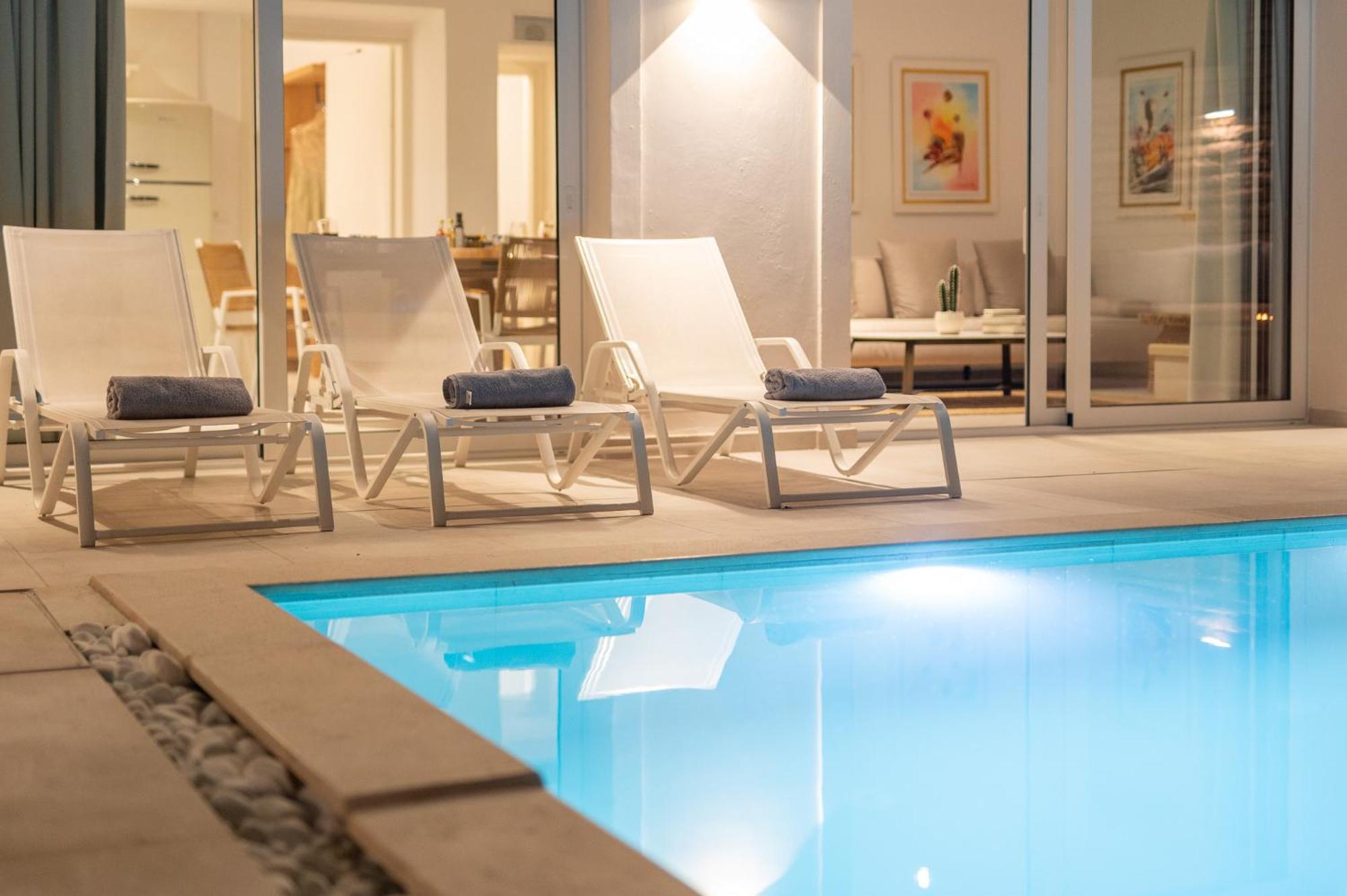 Achillion Luxury Corfu & Apartment