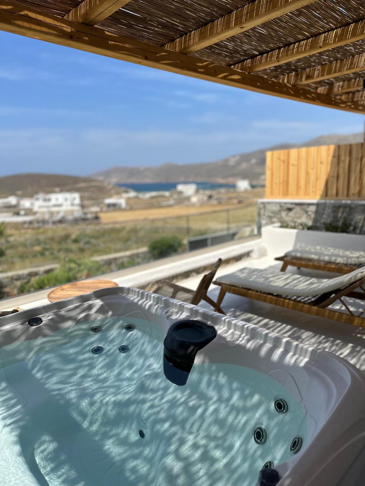 Bay Boutique 4* Ftelia (Mykonos)