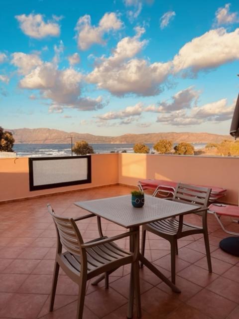 Girogiali No3 Apartment