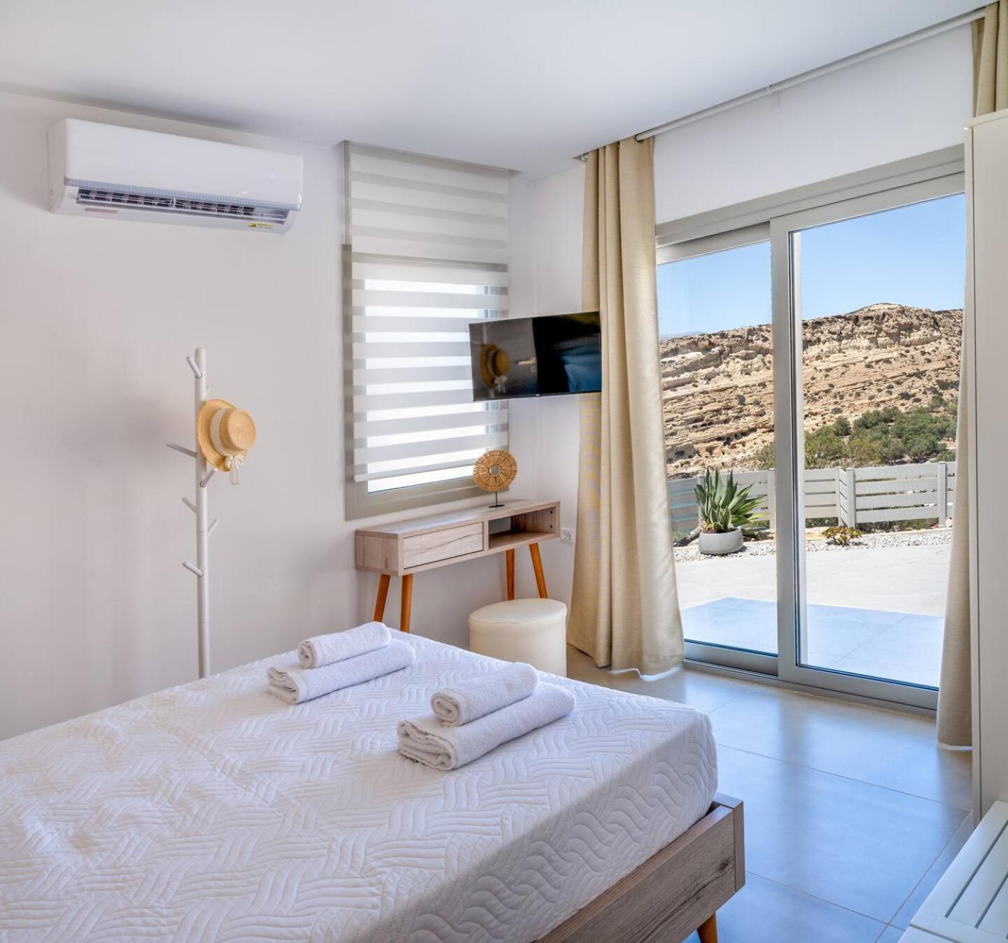 Theasis Luxury Cave House, With Sea & Cave View * Matala (Crete)