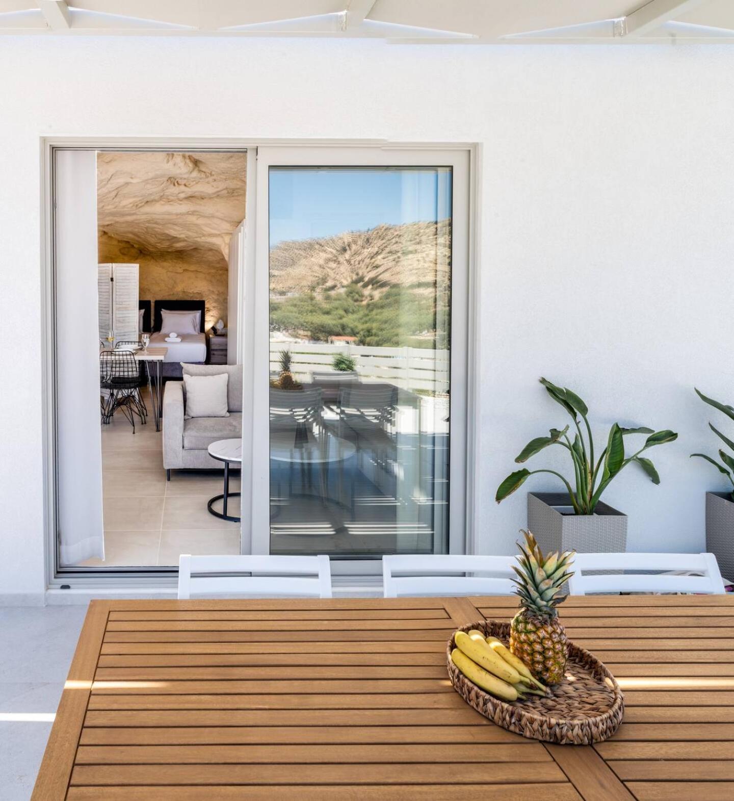 Theasis Luxury Cave House, With Sea & Cave View