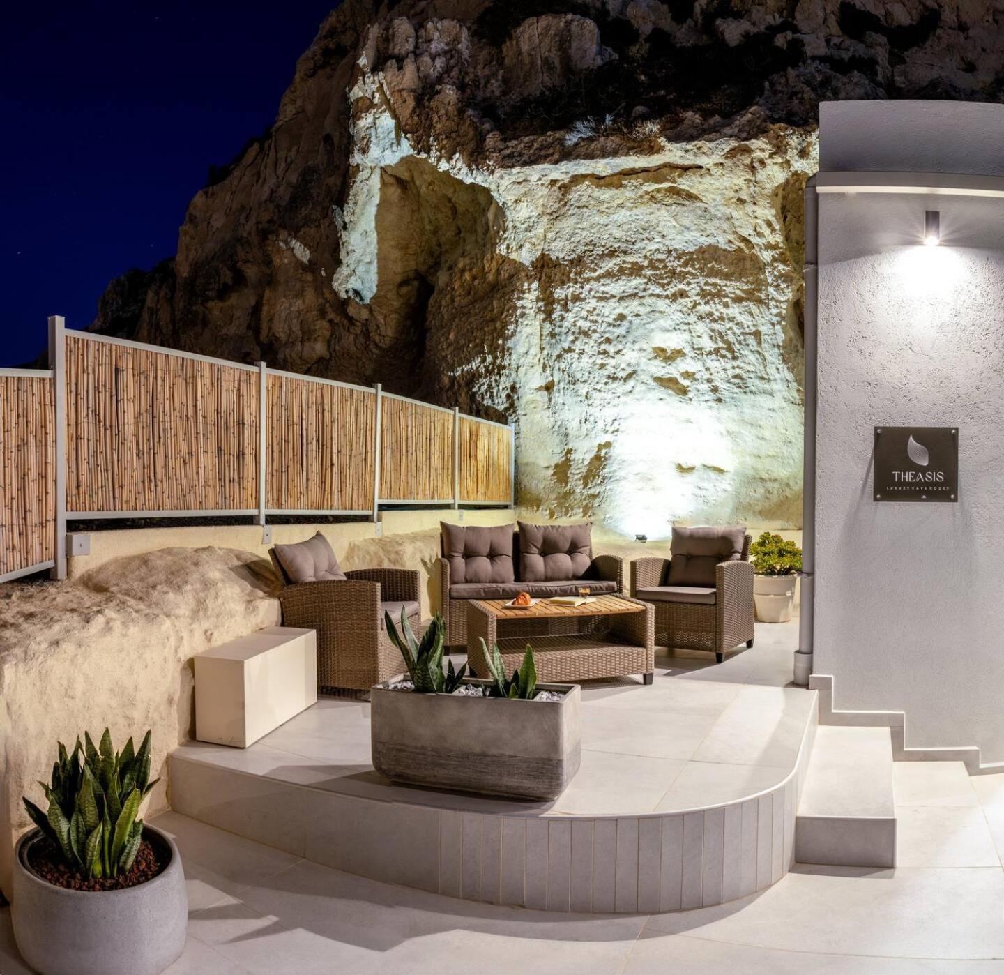 Villa Theasis Luxury Cave House, With Sea & Cave View