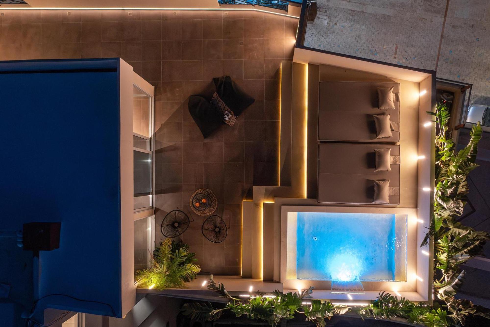 Hamilton Elite Penthouse