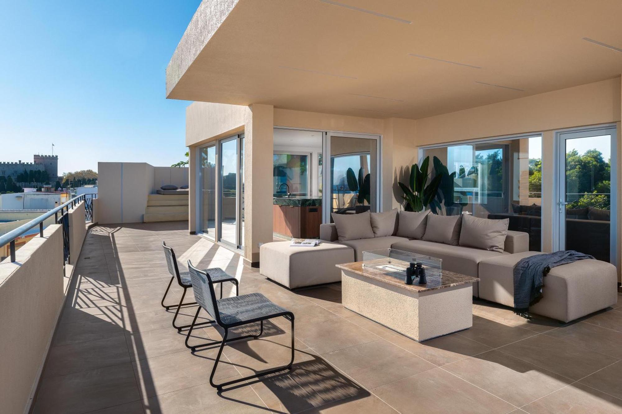 Hamilton Elite Penthouse