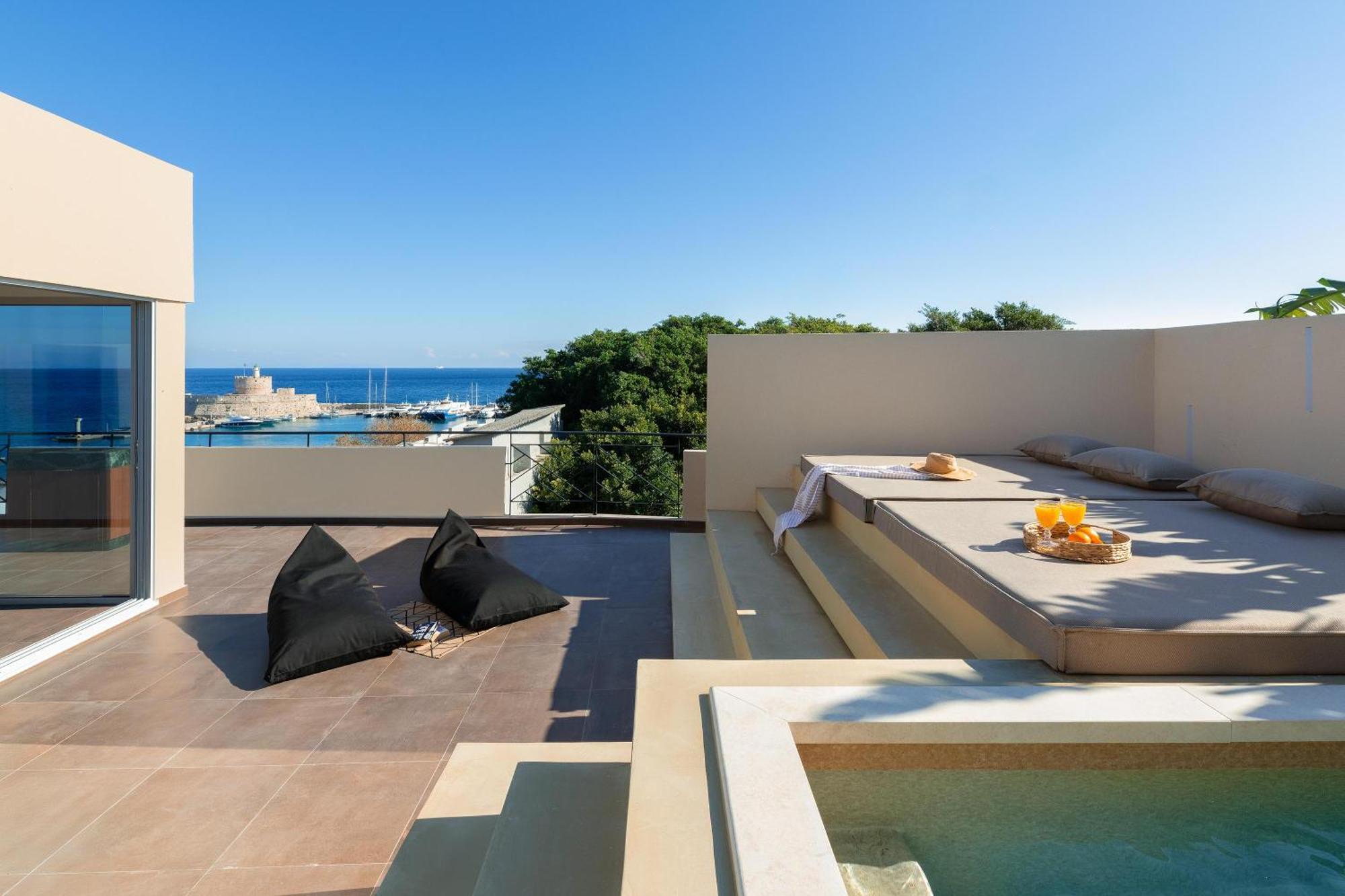 Hamilton Elite Penthouse