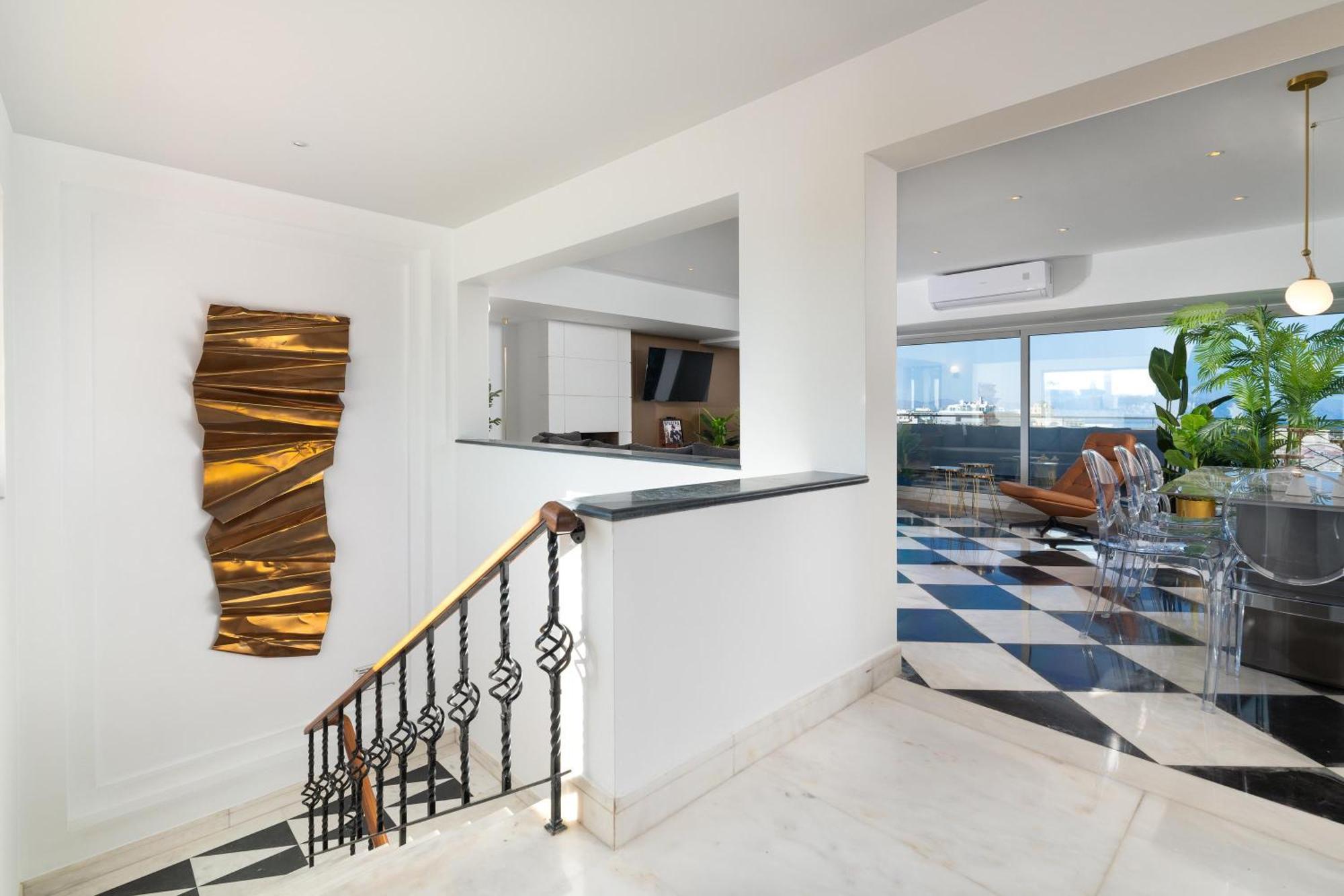 Hamilton Elite Penthouse Apartment Rhodes City