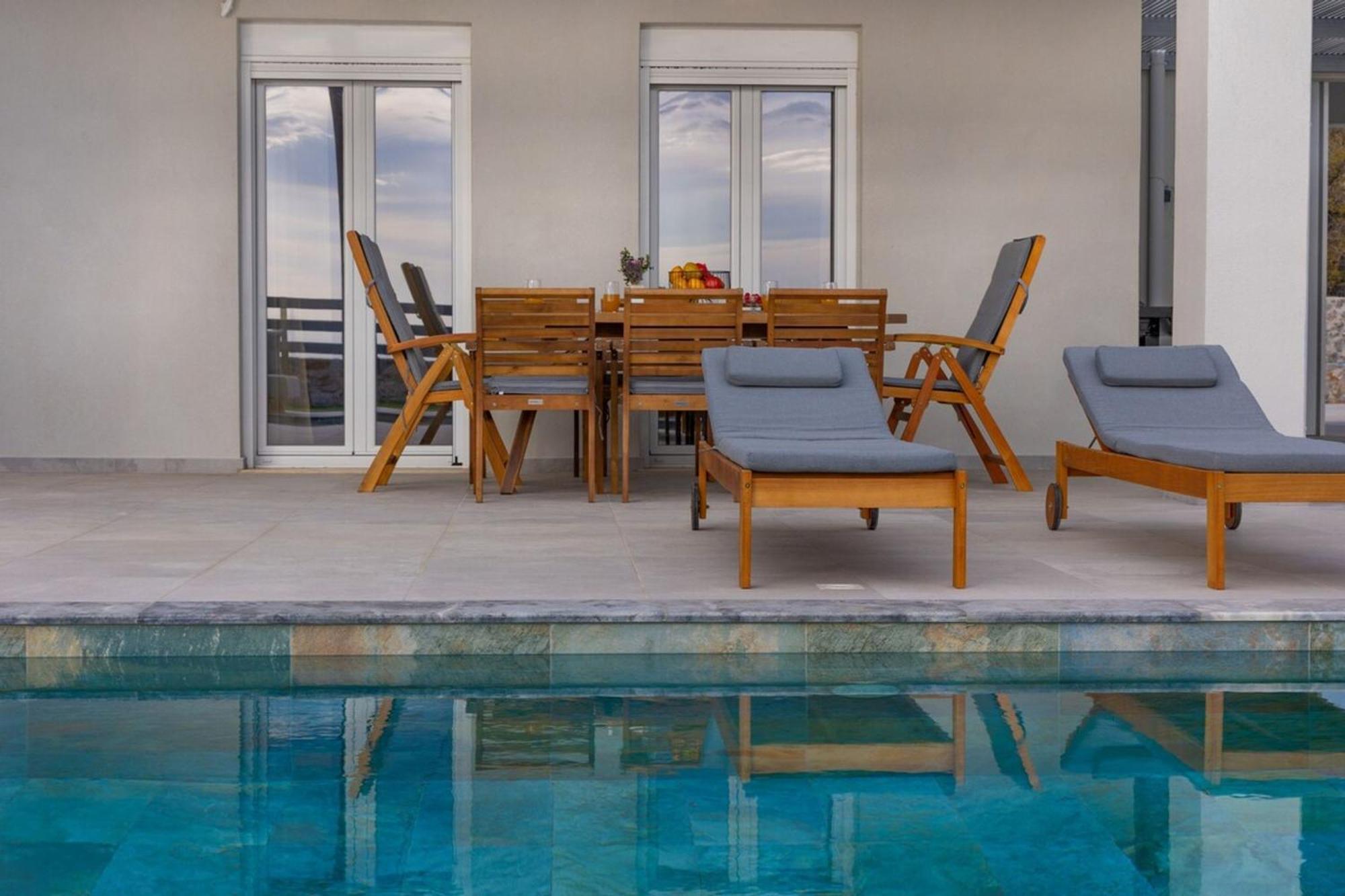 Villa Gianna's Panoramic Seaview Twin With Pool 1