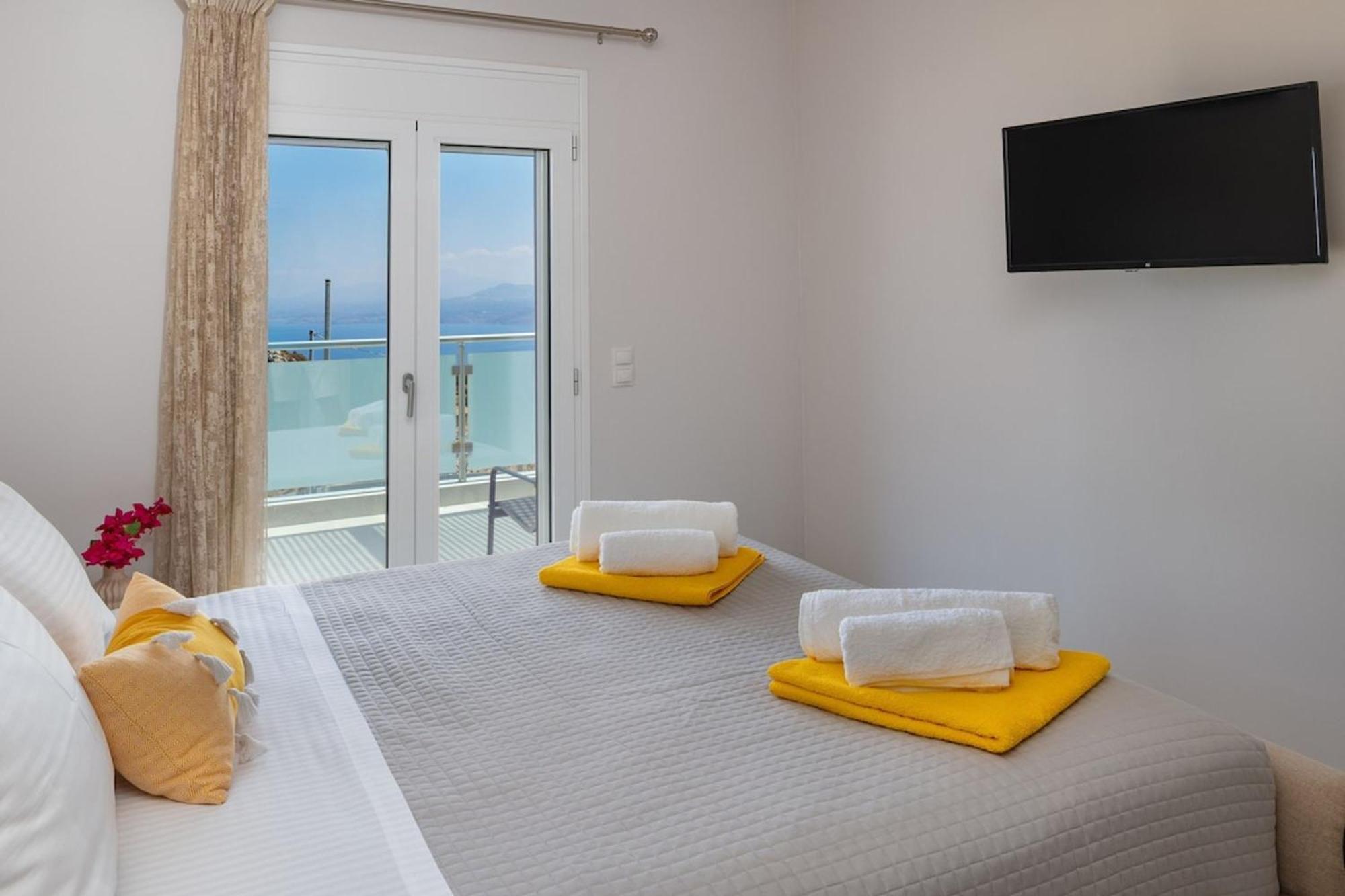 Gianna's Panoramic Seaview Twin With Pool 1 Villa Kefalas