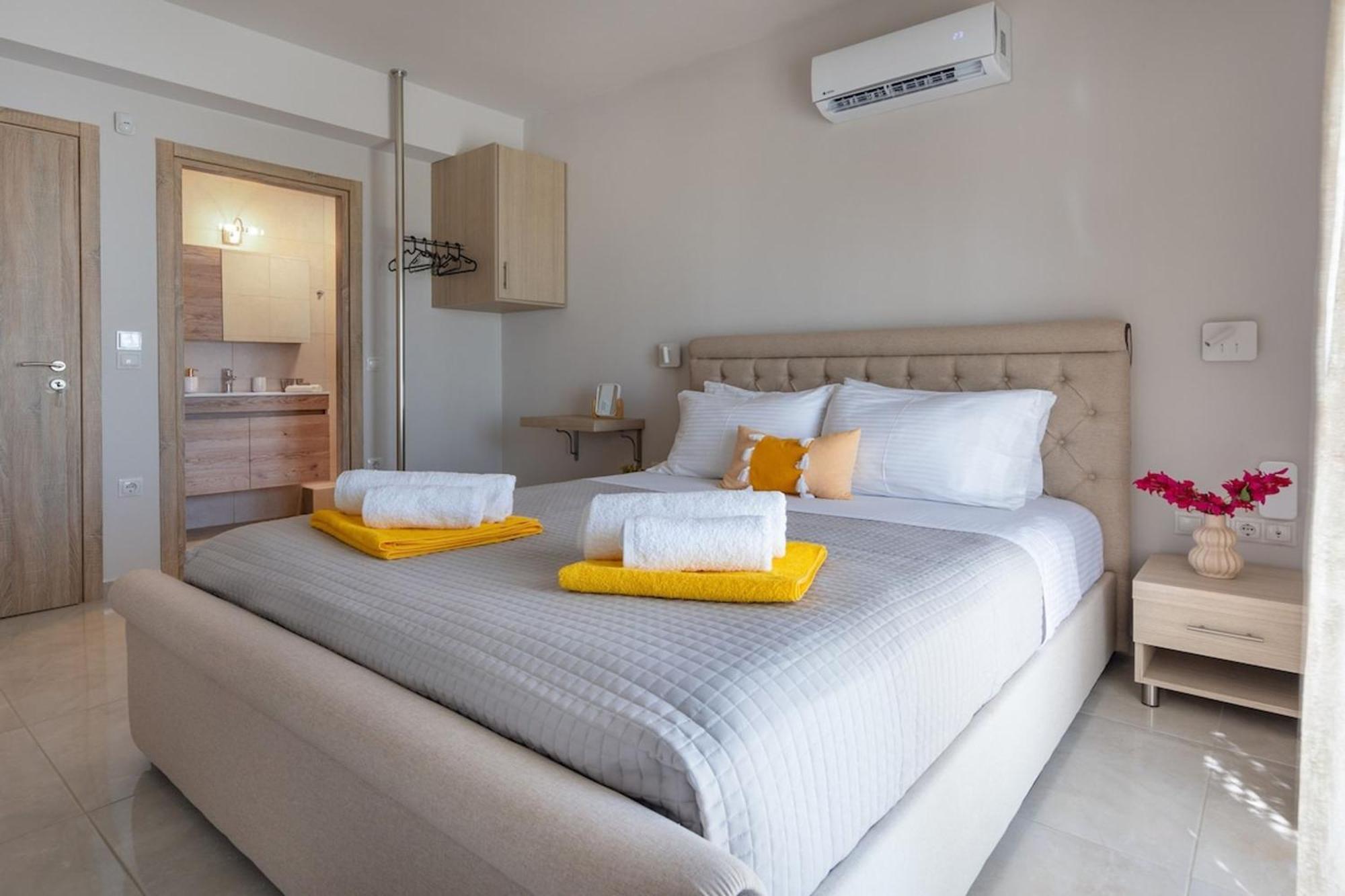 Villa Gianna's Panoramic Seaview Twin With Pool 1
