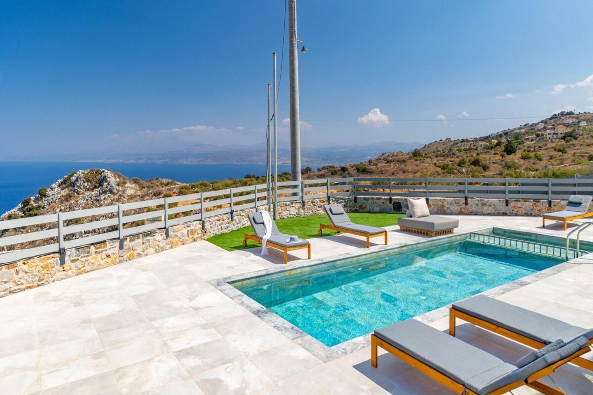 Gianna's Panoramic Seaview Twin With Pool 1 *