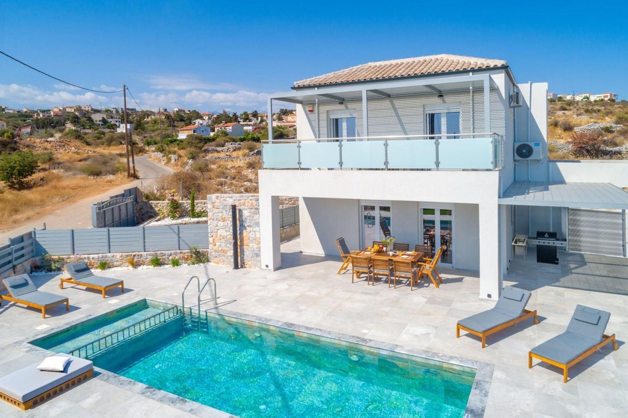 Villa Gianna's Panoramic Seaview Twin With Pool 1 *