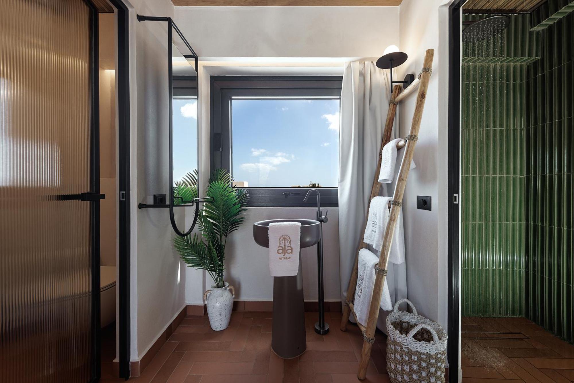 Aja Retreat Luxury Lodge