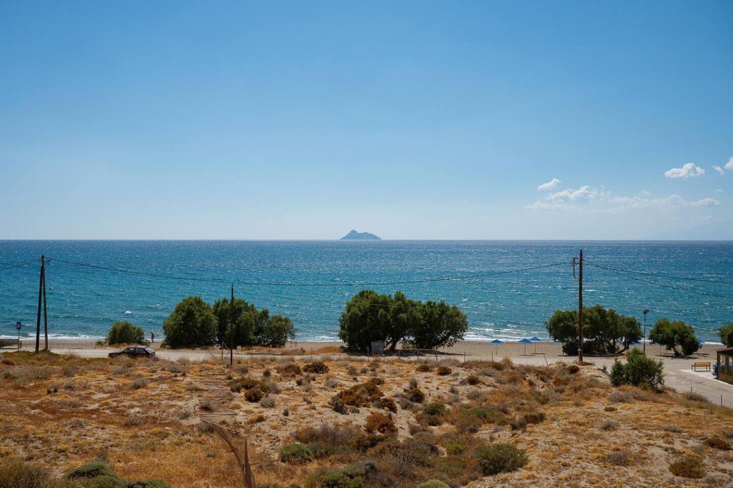 Artemis Seaside House, With Sea View Kalamaki (Heraklion)