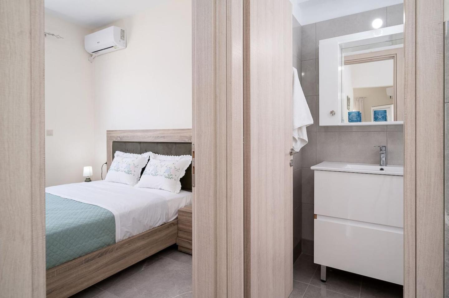 Apartment Artemis Seaside House, With Sea View *
