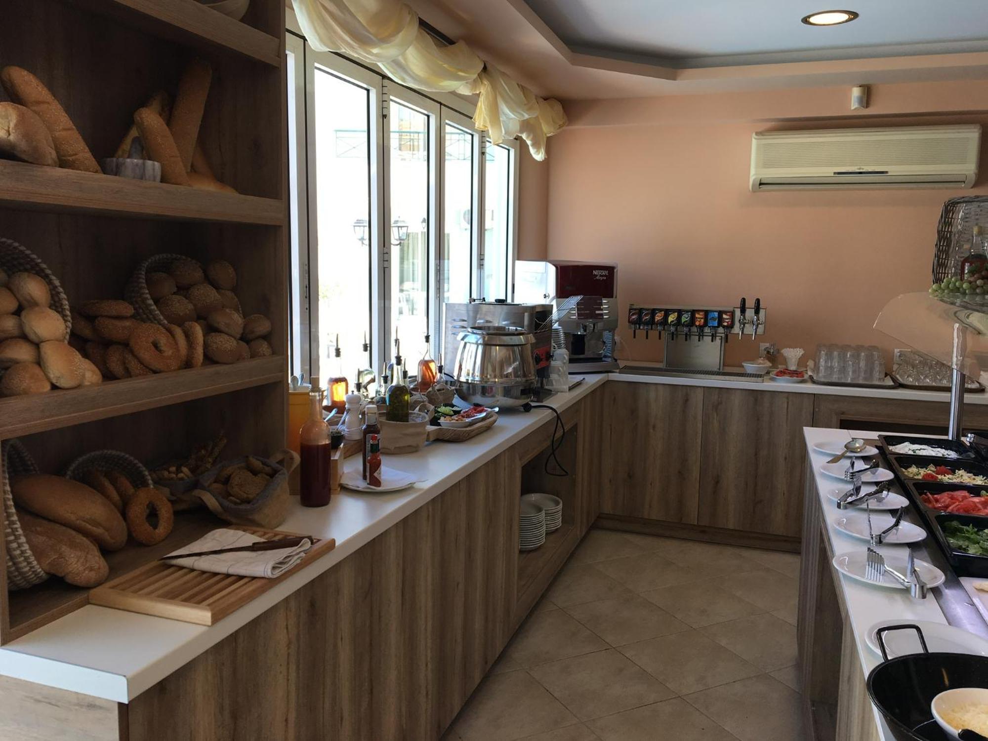 Maistrali Zante 4*