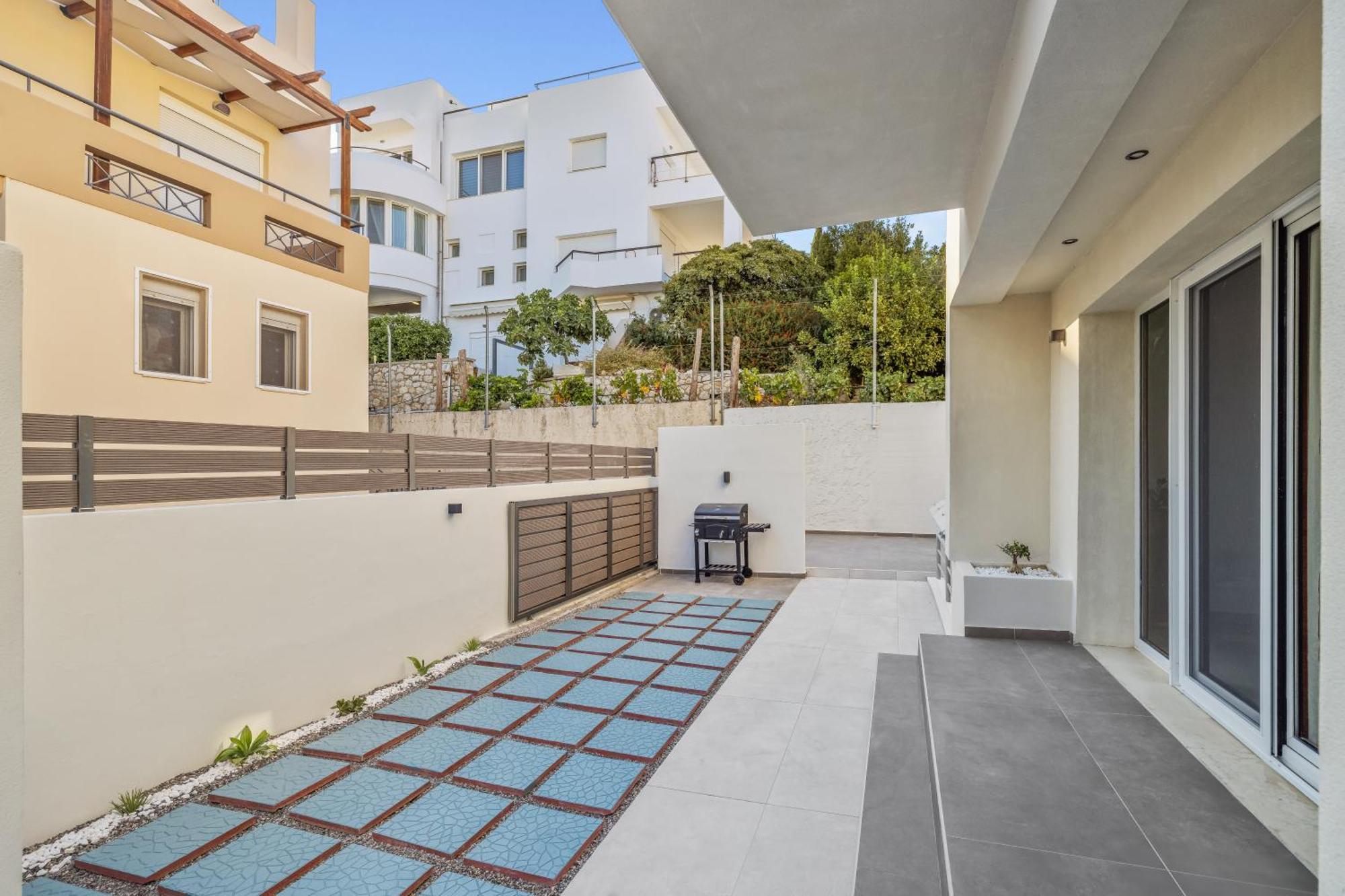 Villa 7 Minutes From Centre - Luxury 6br Rhodes City