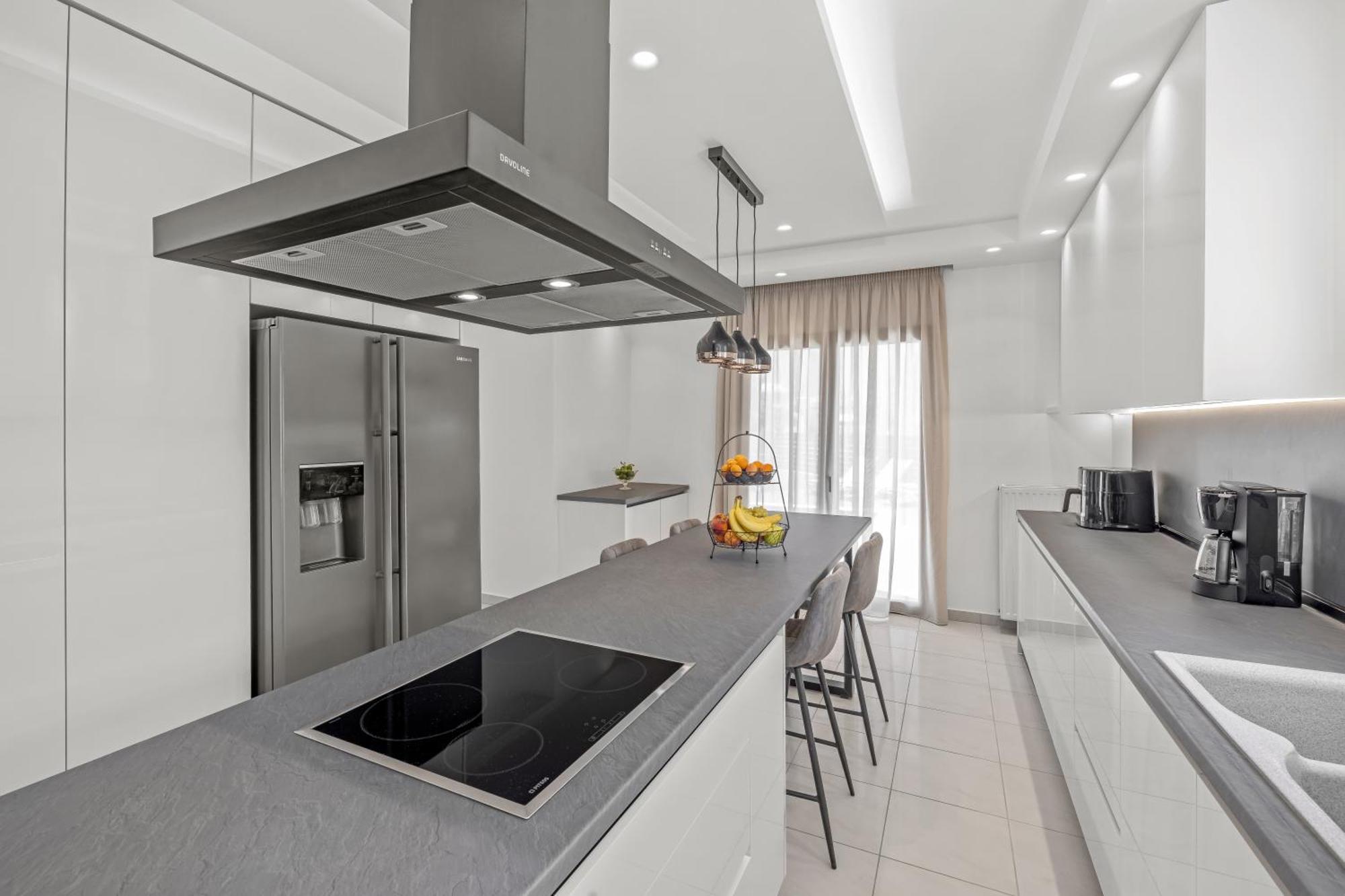 Villa 7 Minutes From Centre - Luxury 6br *