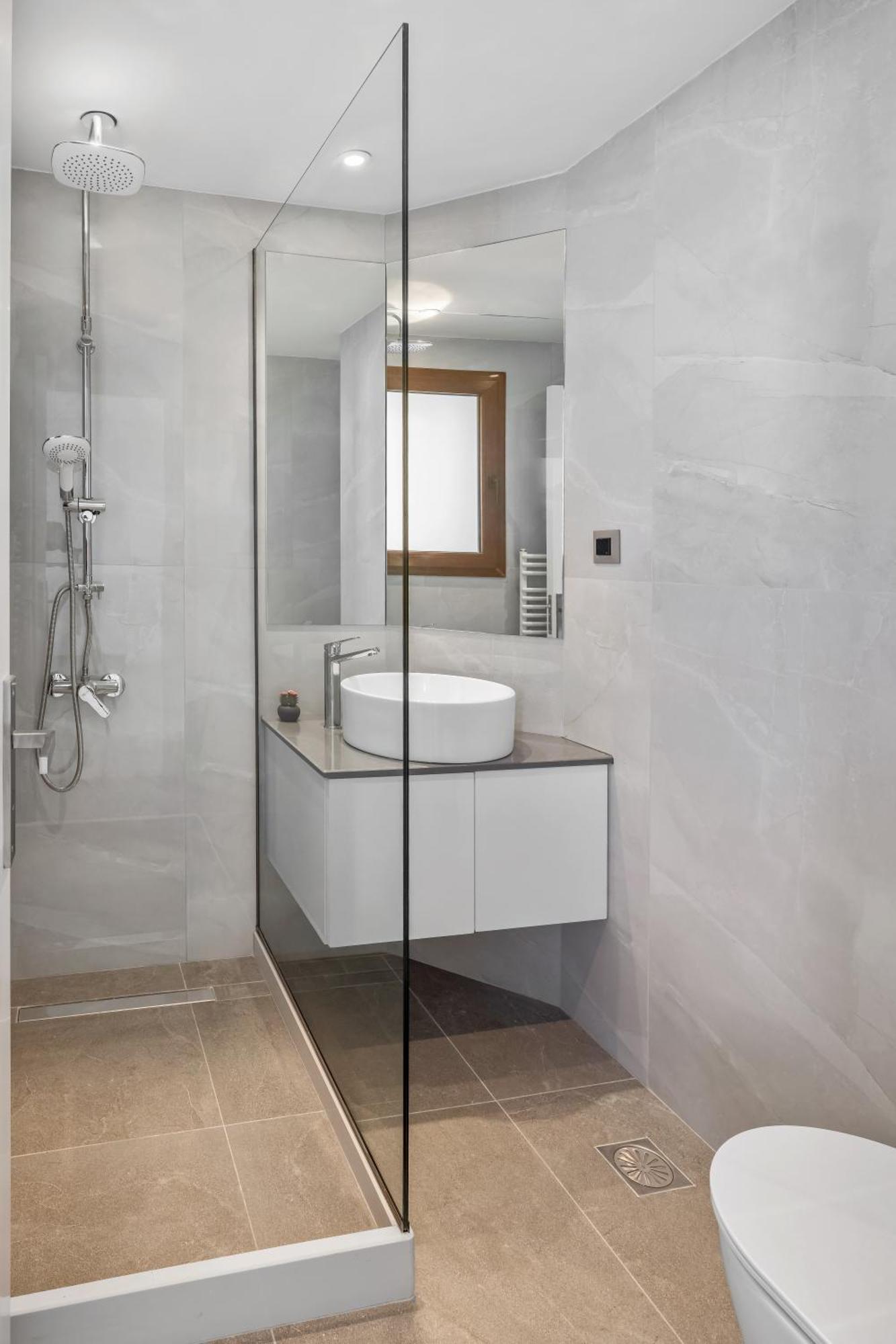 7 Minutes From Centre - Luxury 6br *