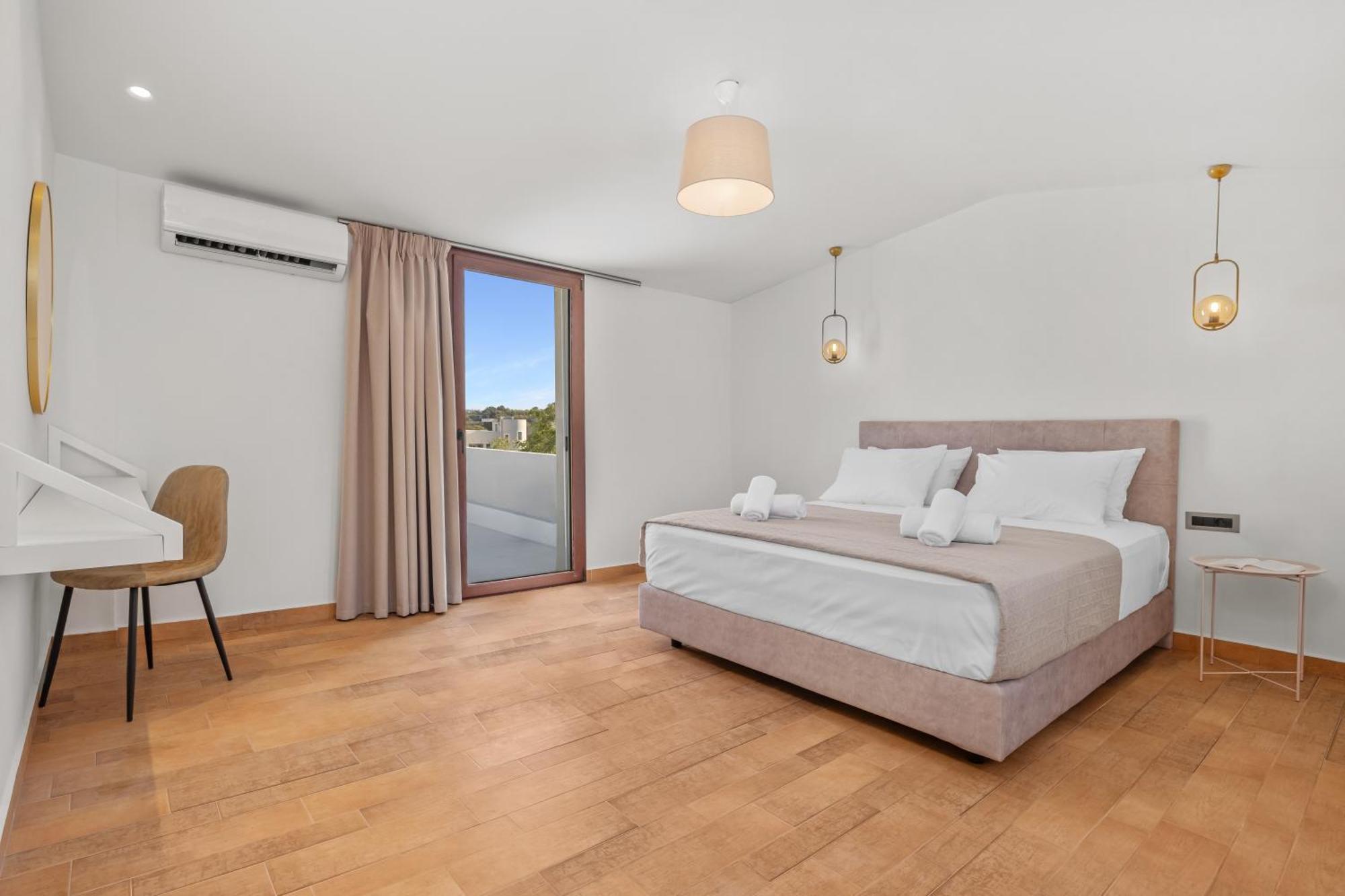 Villa 7 Minutes From Centre - Luxury 6br Rhodes City