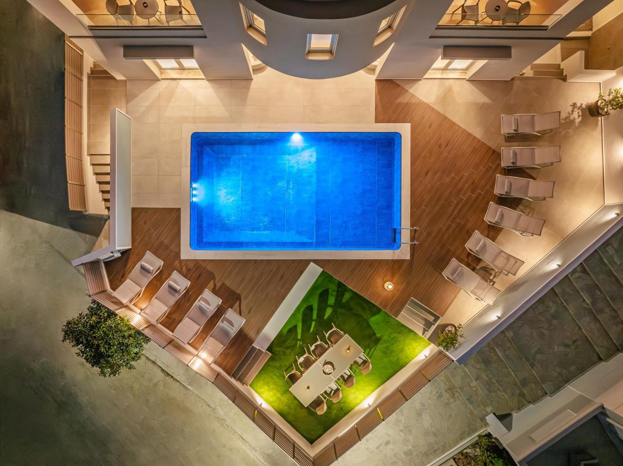 7 Minutes From Centre - Luxury 6br Villa *