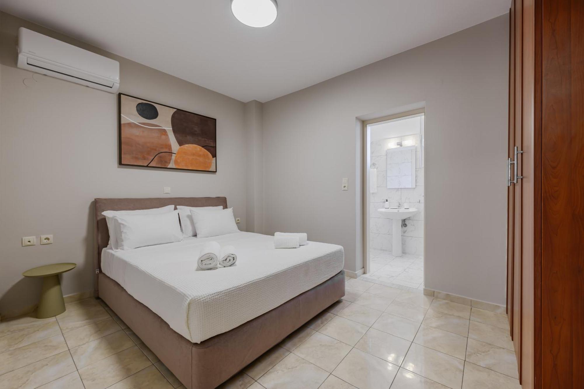 Villa Foothills Tangerine Sfakaki