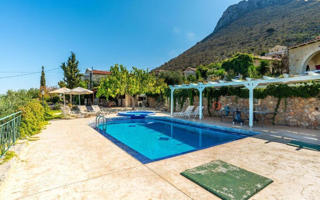 Urania -st George Retreat By Apokoronas *