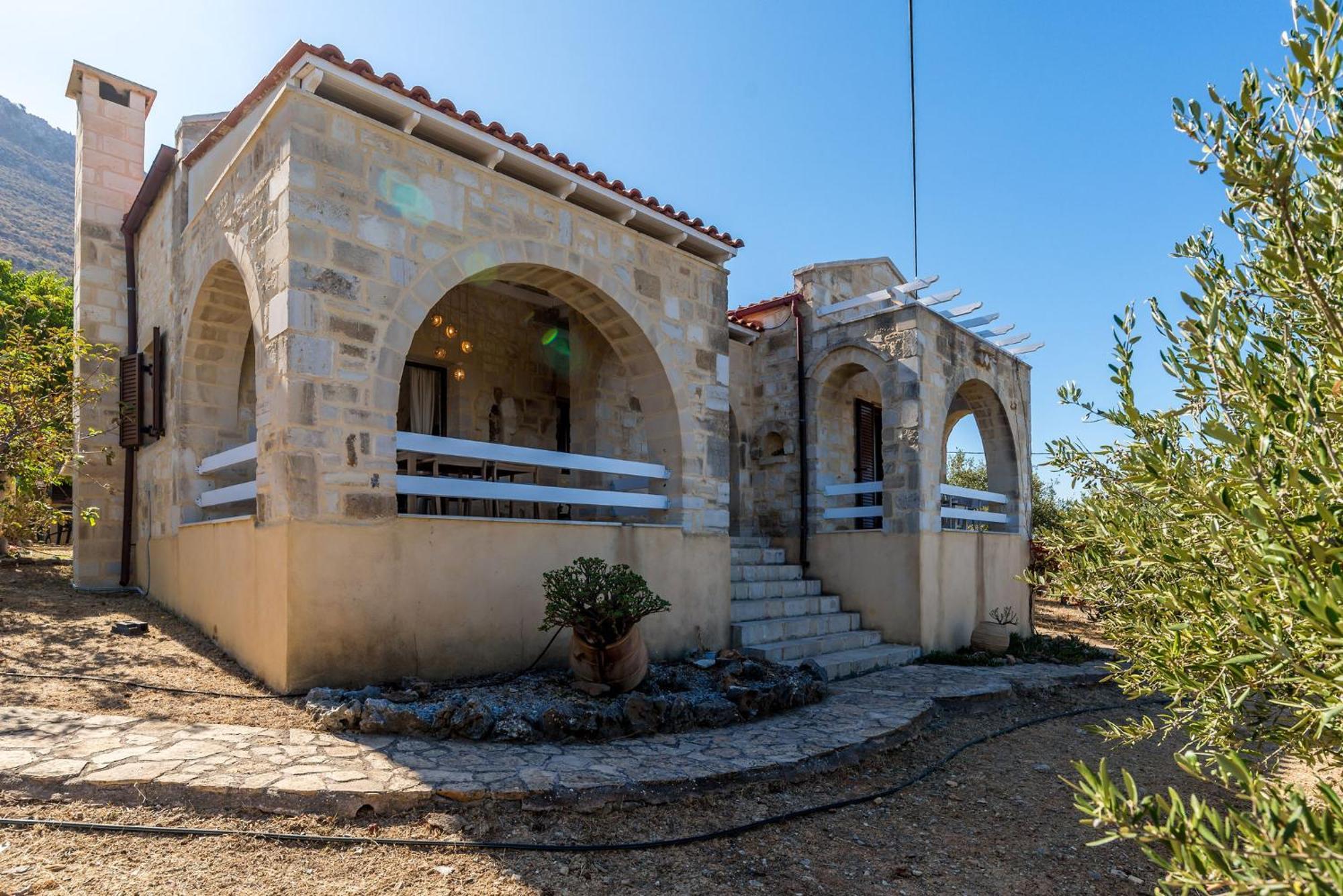 Holiday home Urania -st George Retreat By Apokoronas *