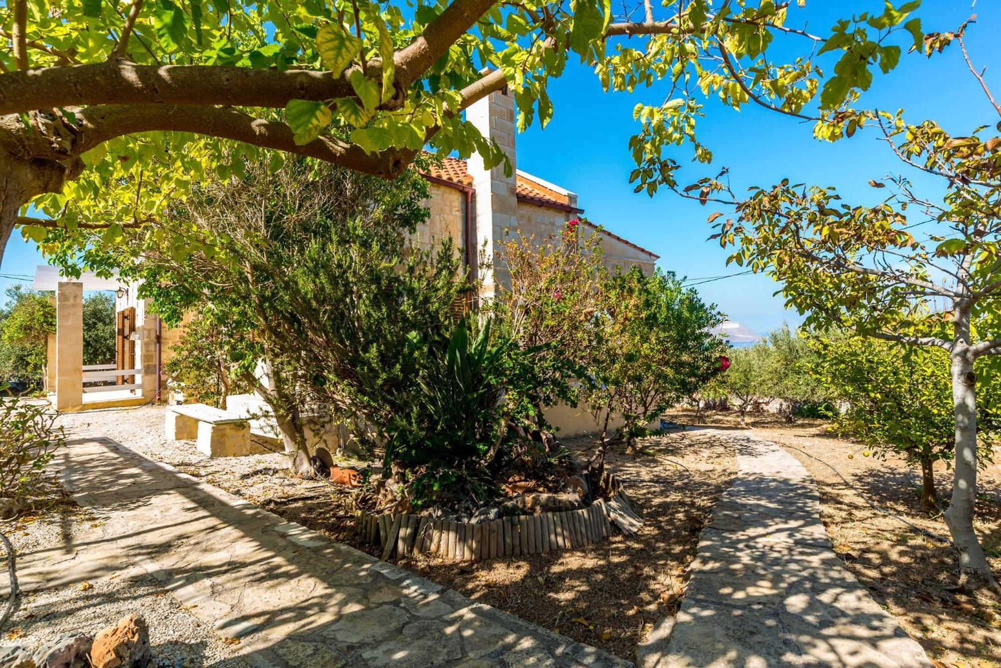 Urania -st George Retreat By Apokoronas * Kokkino Chorio
