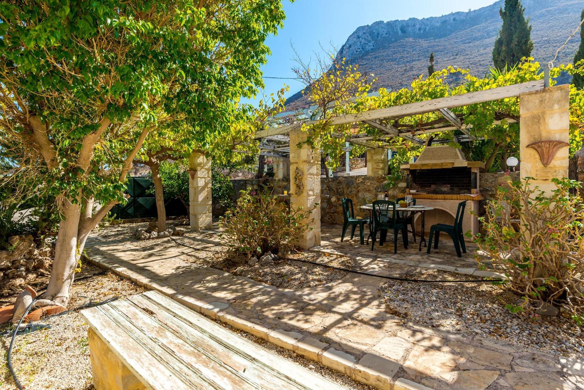 Urania -st George Retreat By Apokoronas Kokkino Chorio