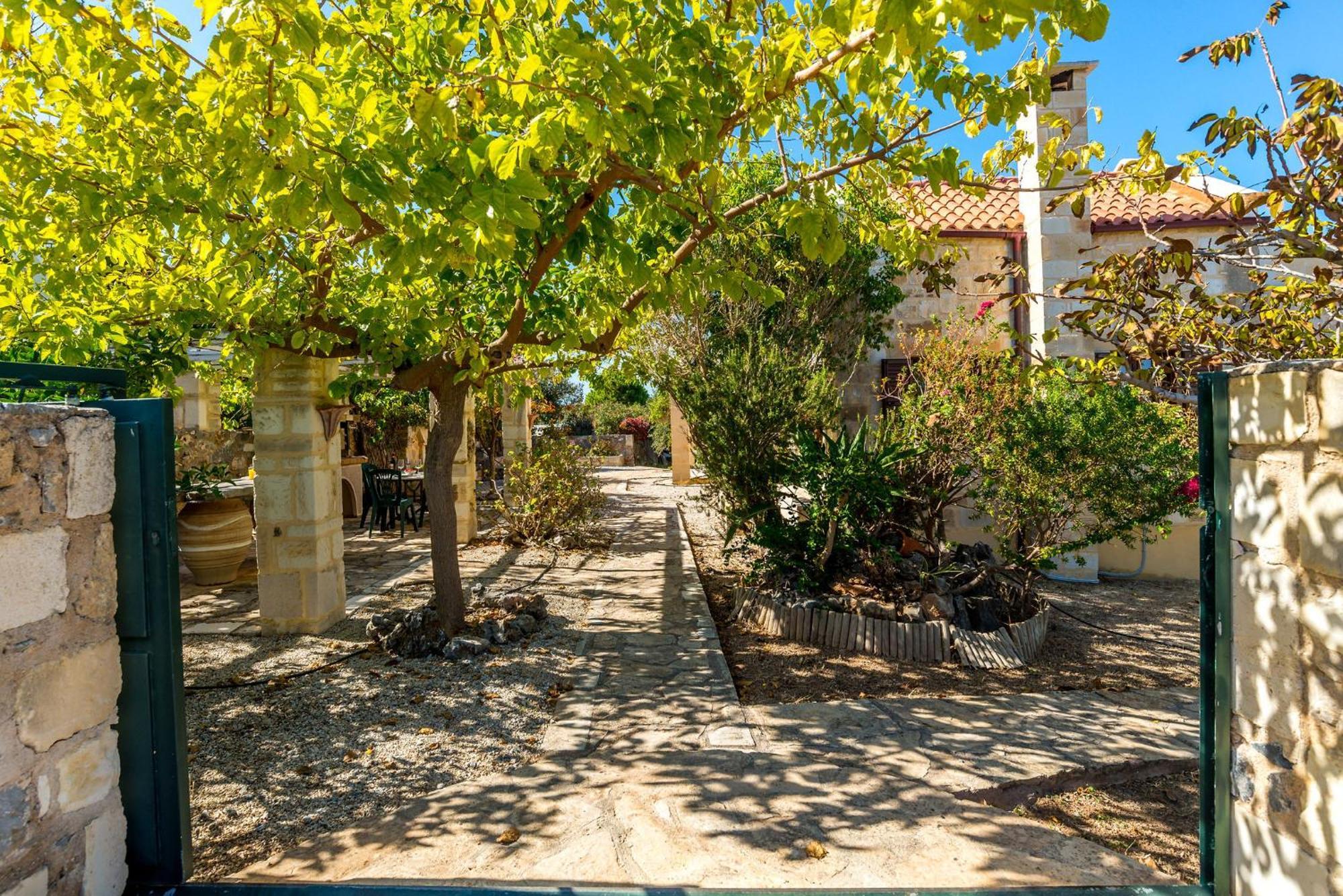 Urania -st George Retreat By Apokoronas