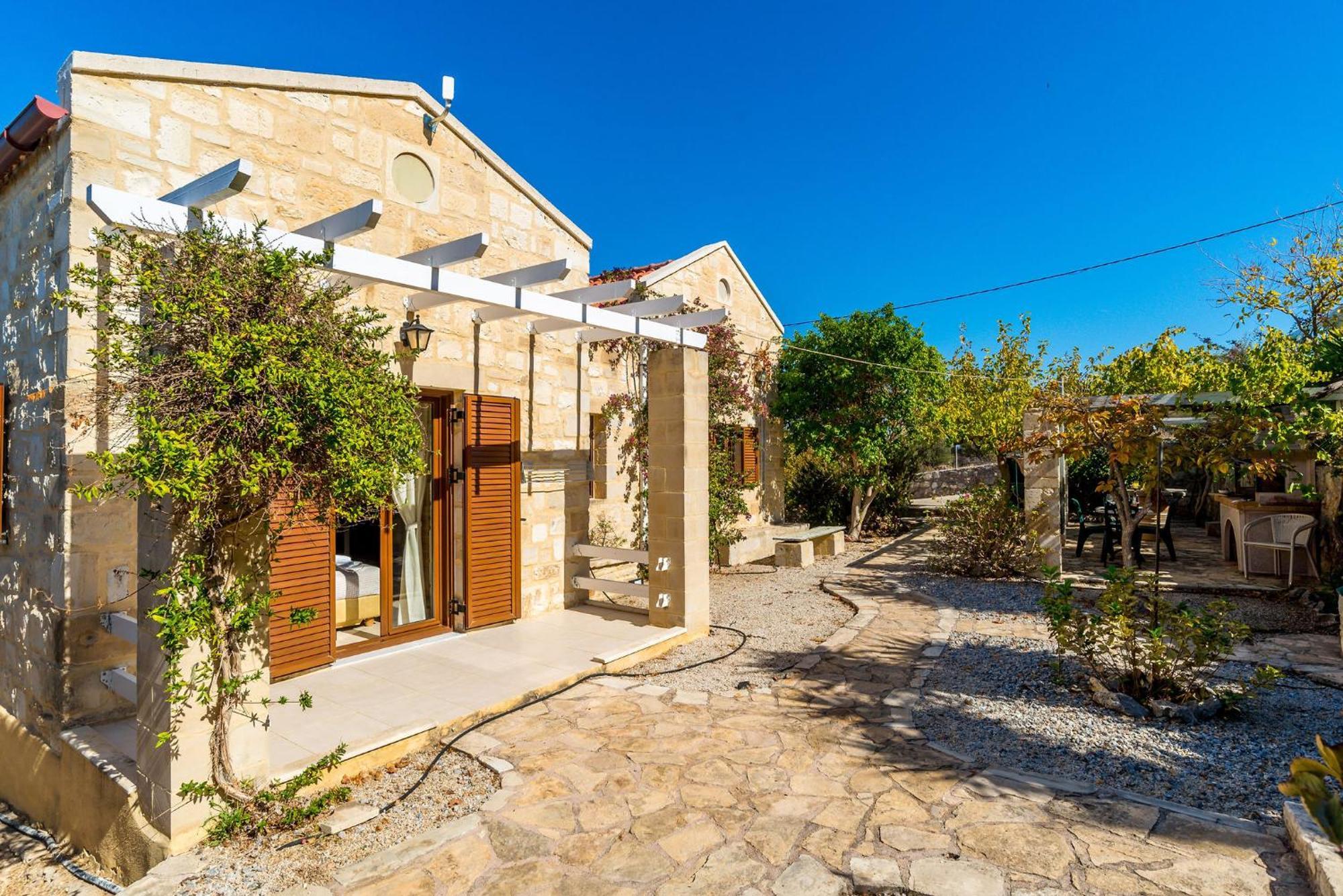 Urania -st George Retreat By Apokoronas Holiday home
