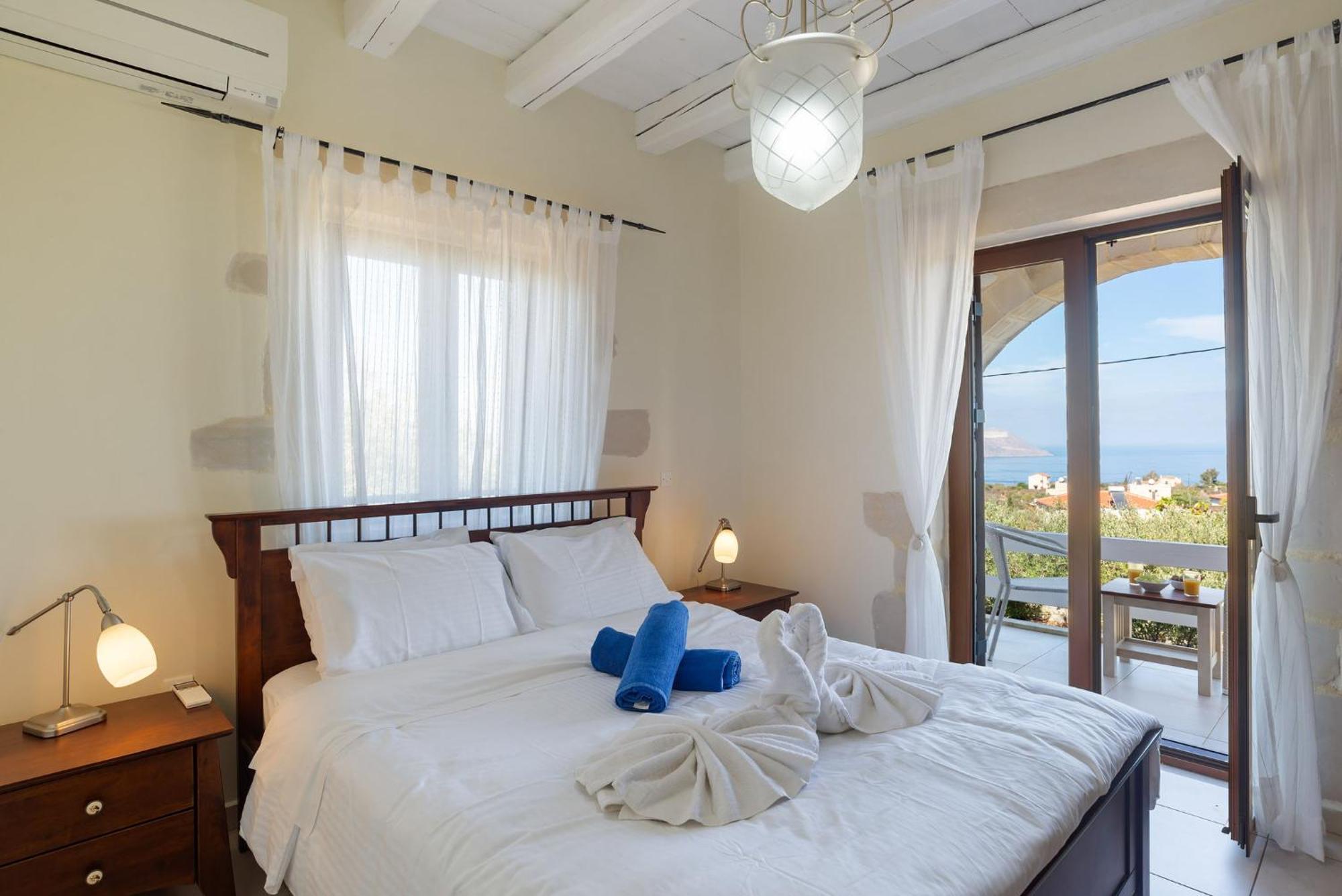 Urania -st George Retreat By Apokoronas * Kokkino Chorio