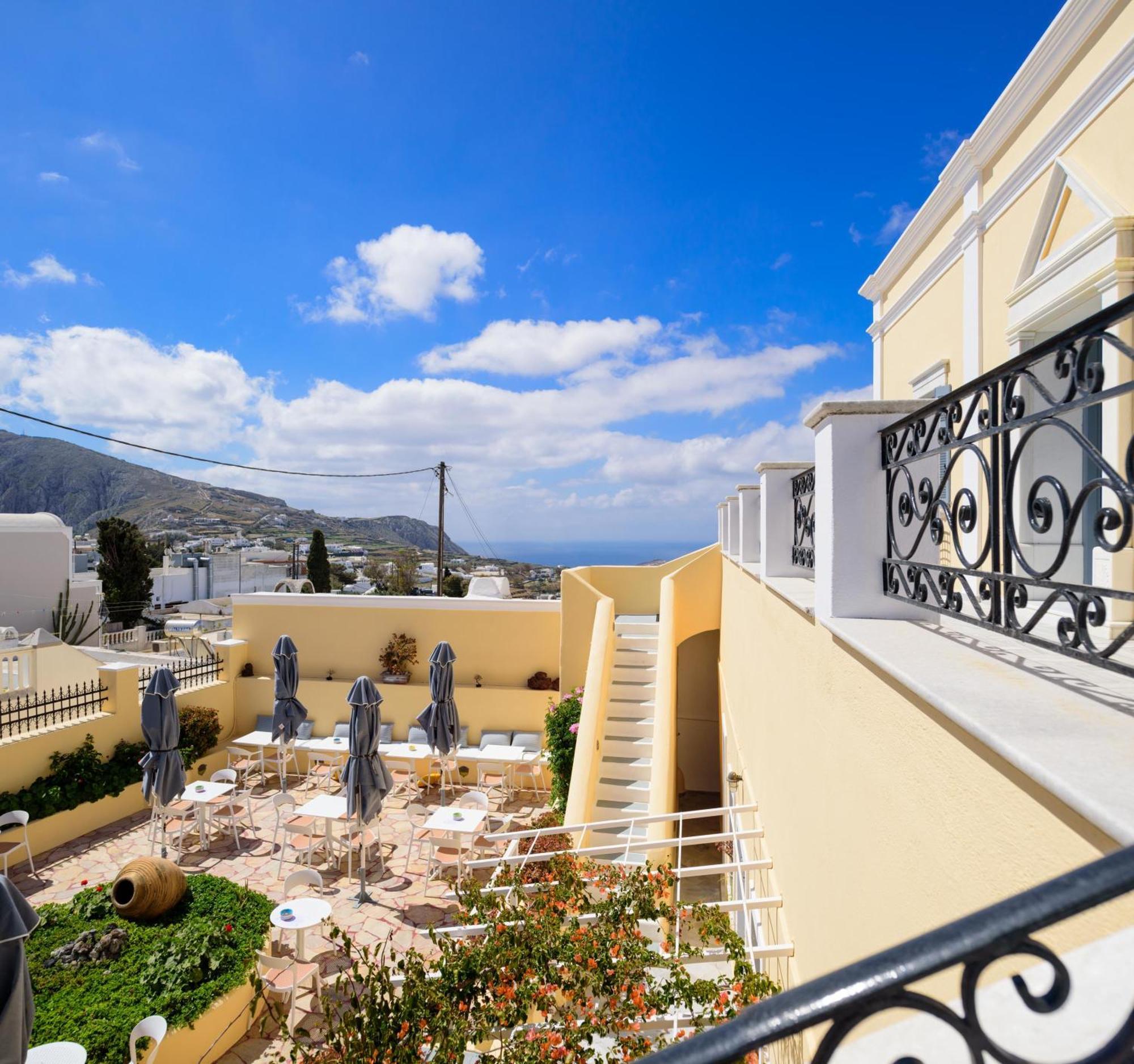 Ikio Concept Santorini Pyrgos Kallistis