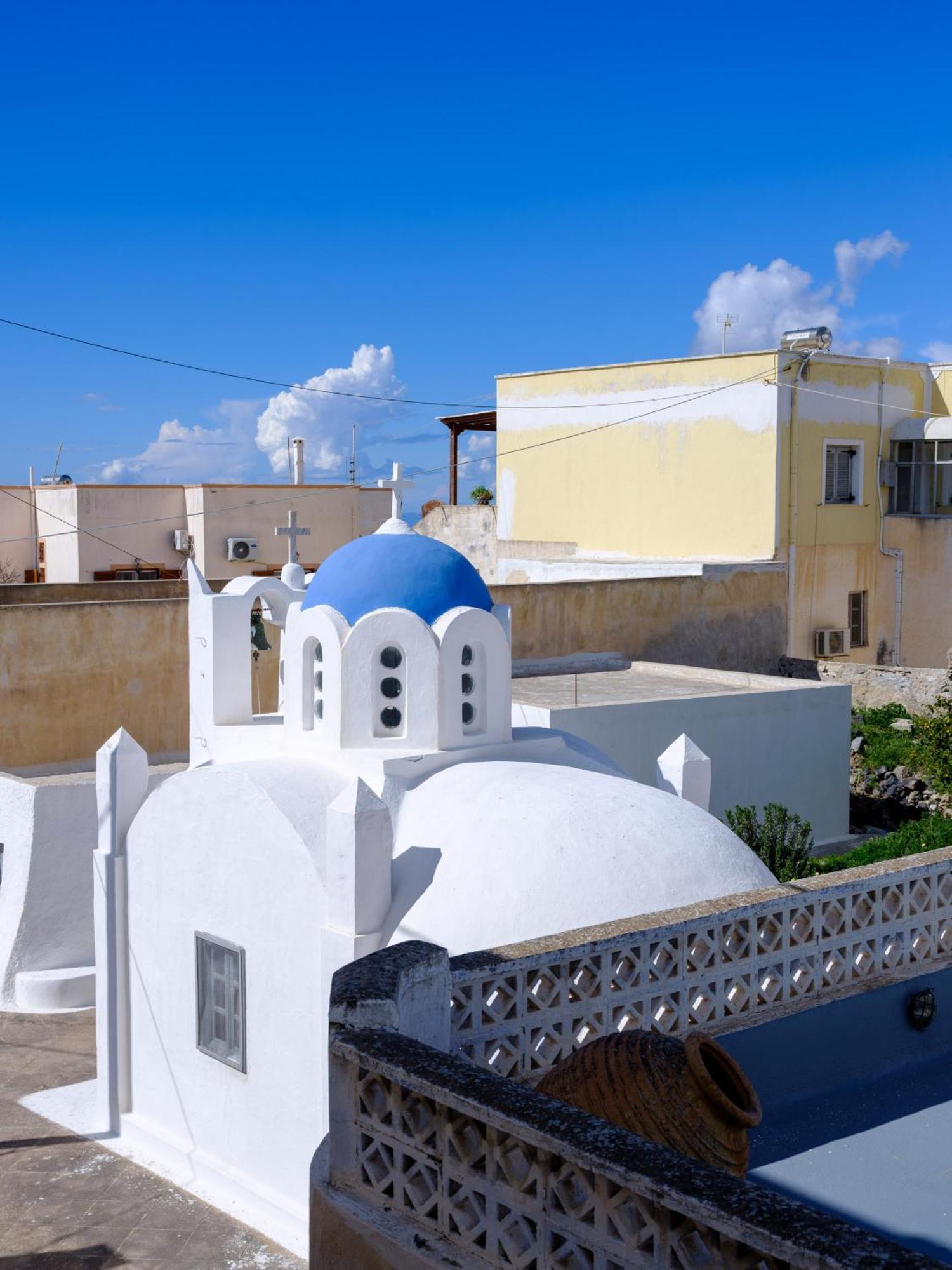 Ikio Concept Santorini Pyrgos Kallistis