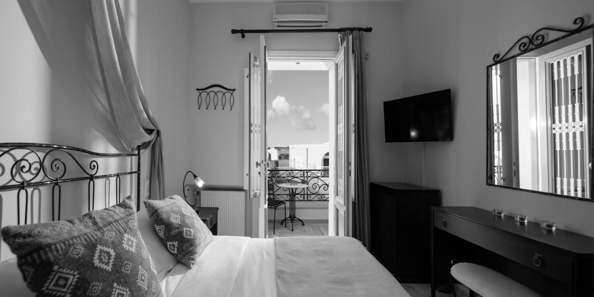 Ikio Concept Santorini Hotel