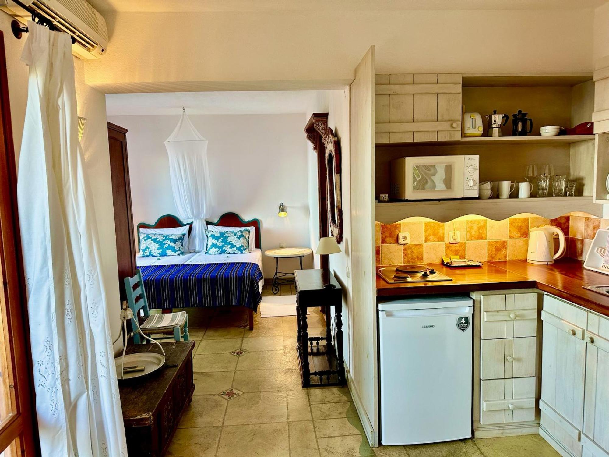 Guest house Athena Megali Ammos (Skiathos)