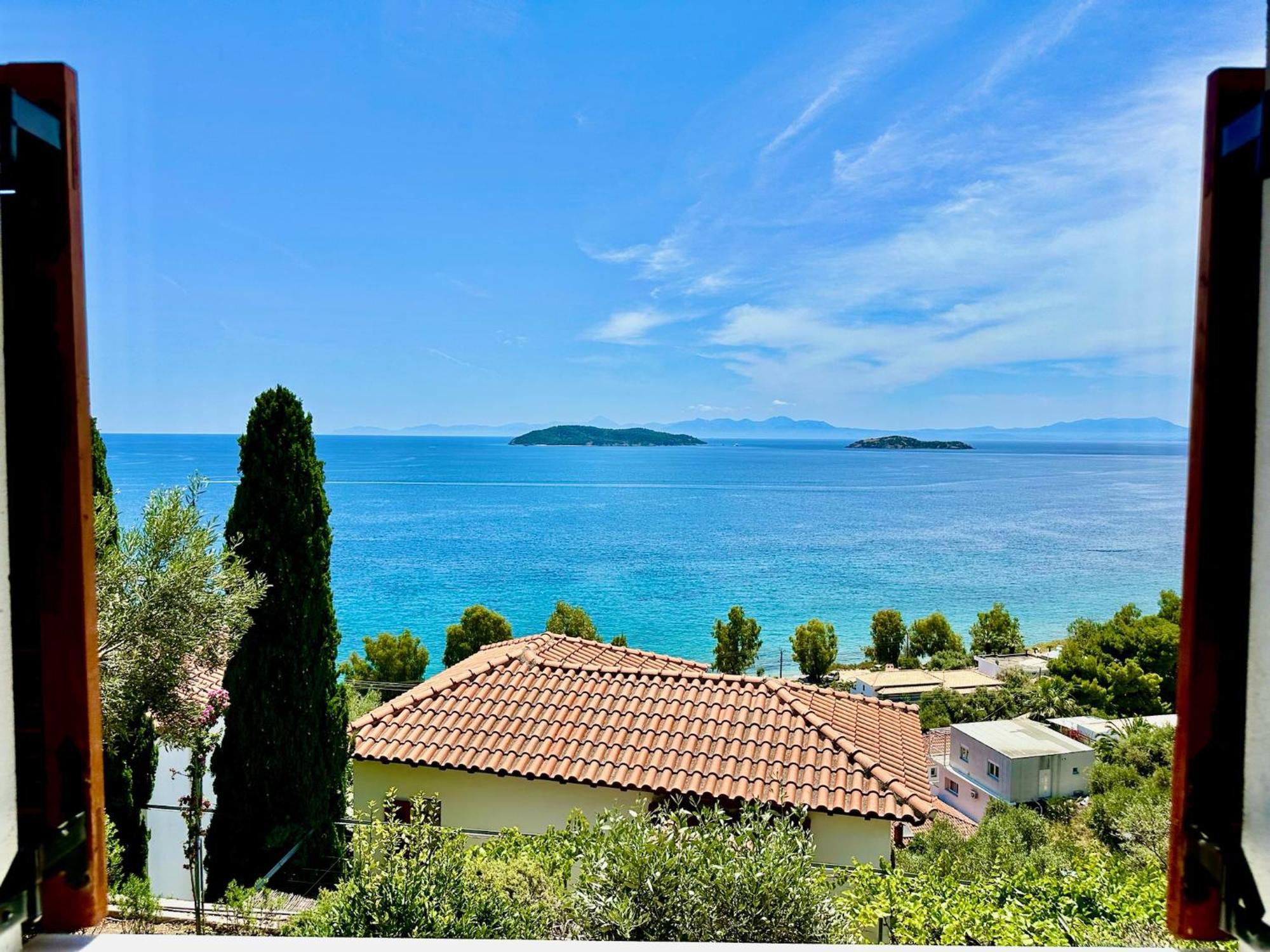 Athena * Megali Ammos (Skiathos)